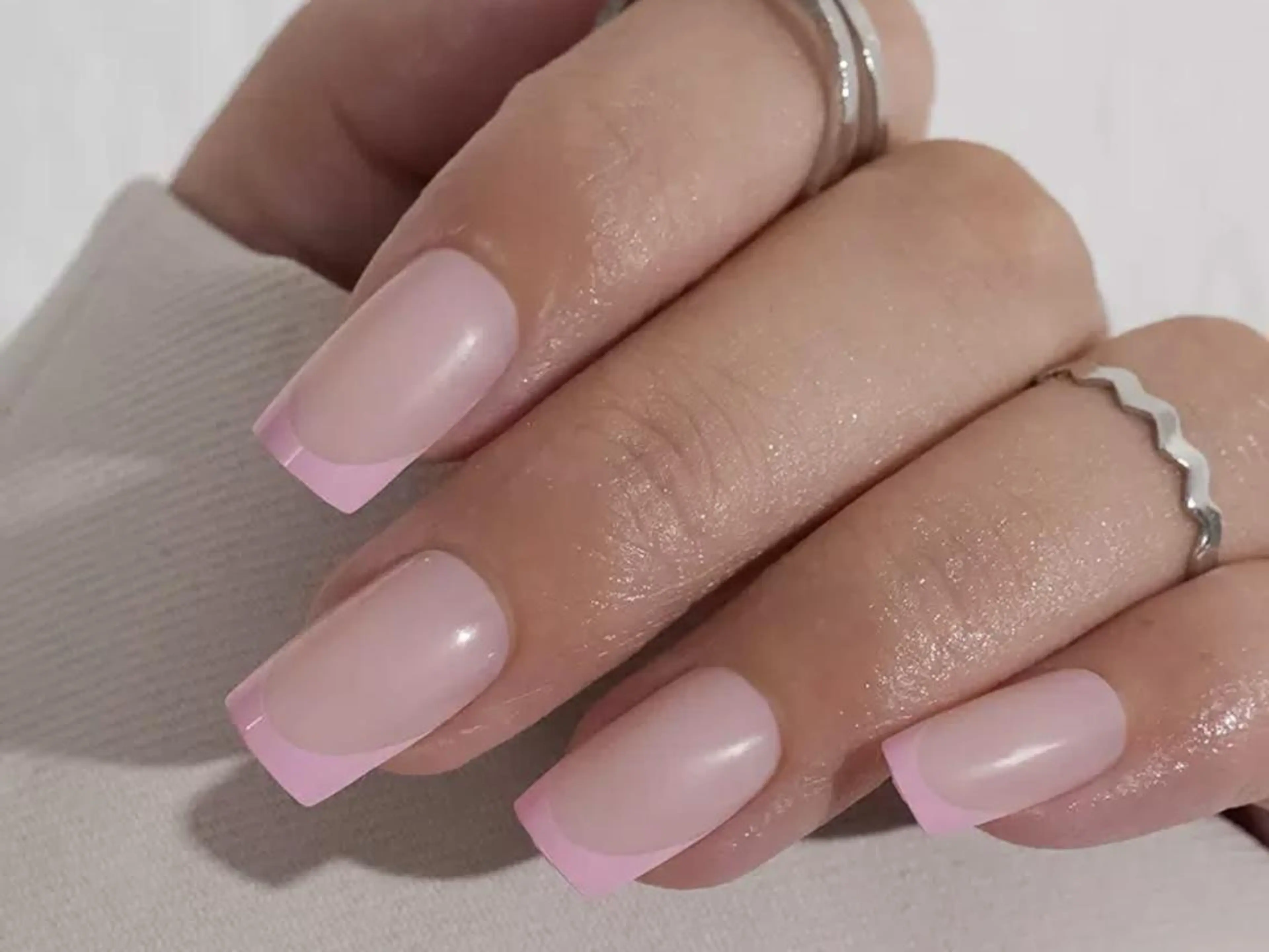 ネイル フレンチネイル ジェルネイル ガーリー ピンク ショートネイル ハンドネイル ハンドケア 🎀Kiko  🎀のネイルデザイン