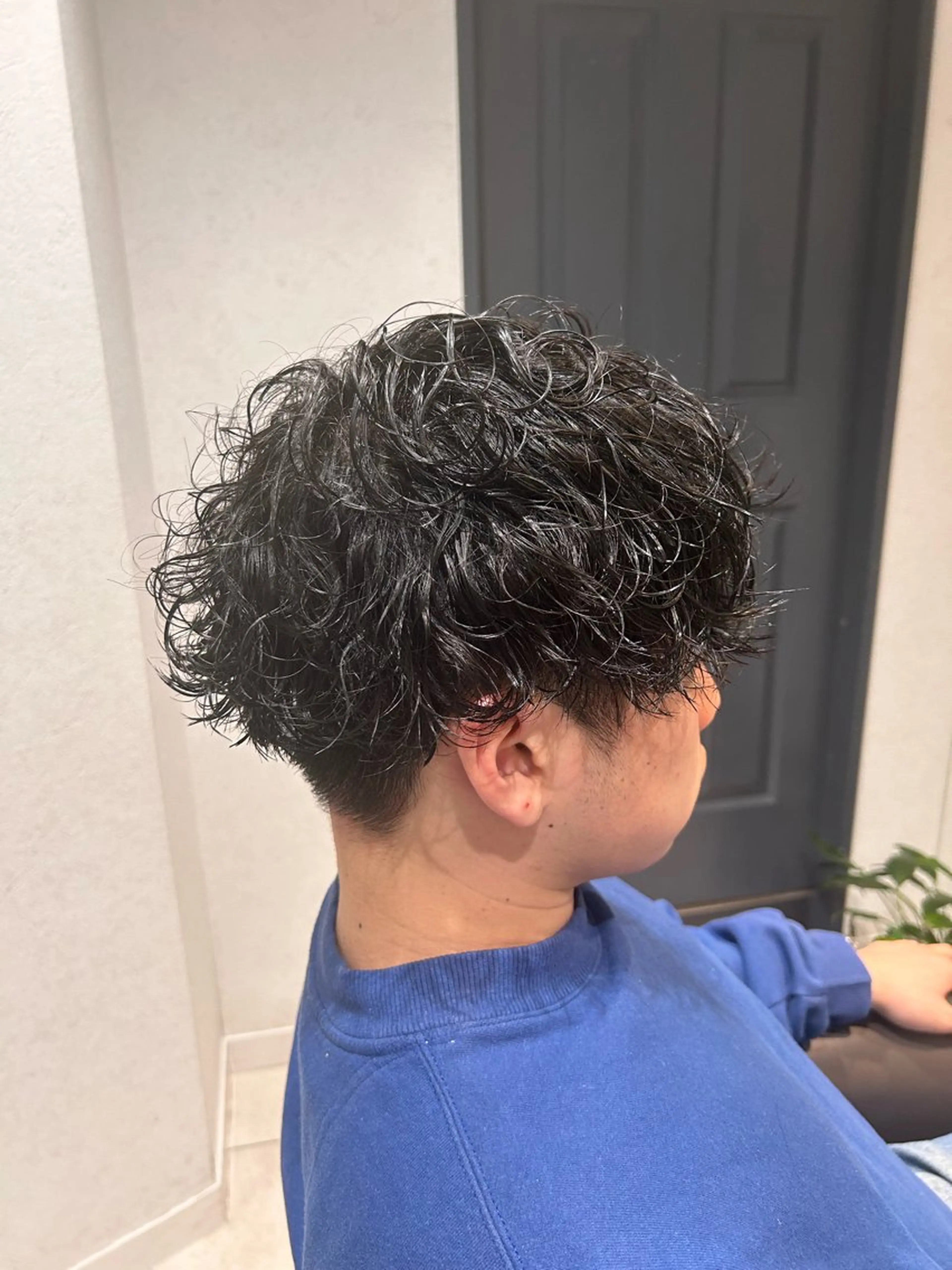 パーマ メンズ メンズパーマ 波巻きパーマ カット パーマ 保坂 駿太郎のヘアスタイル