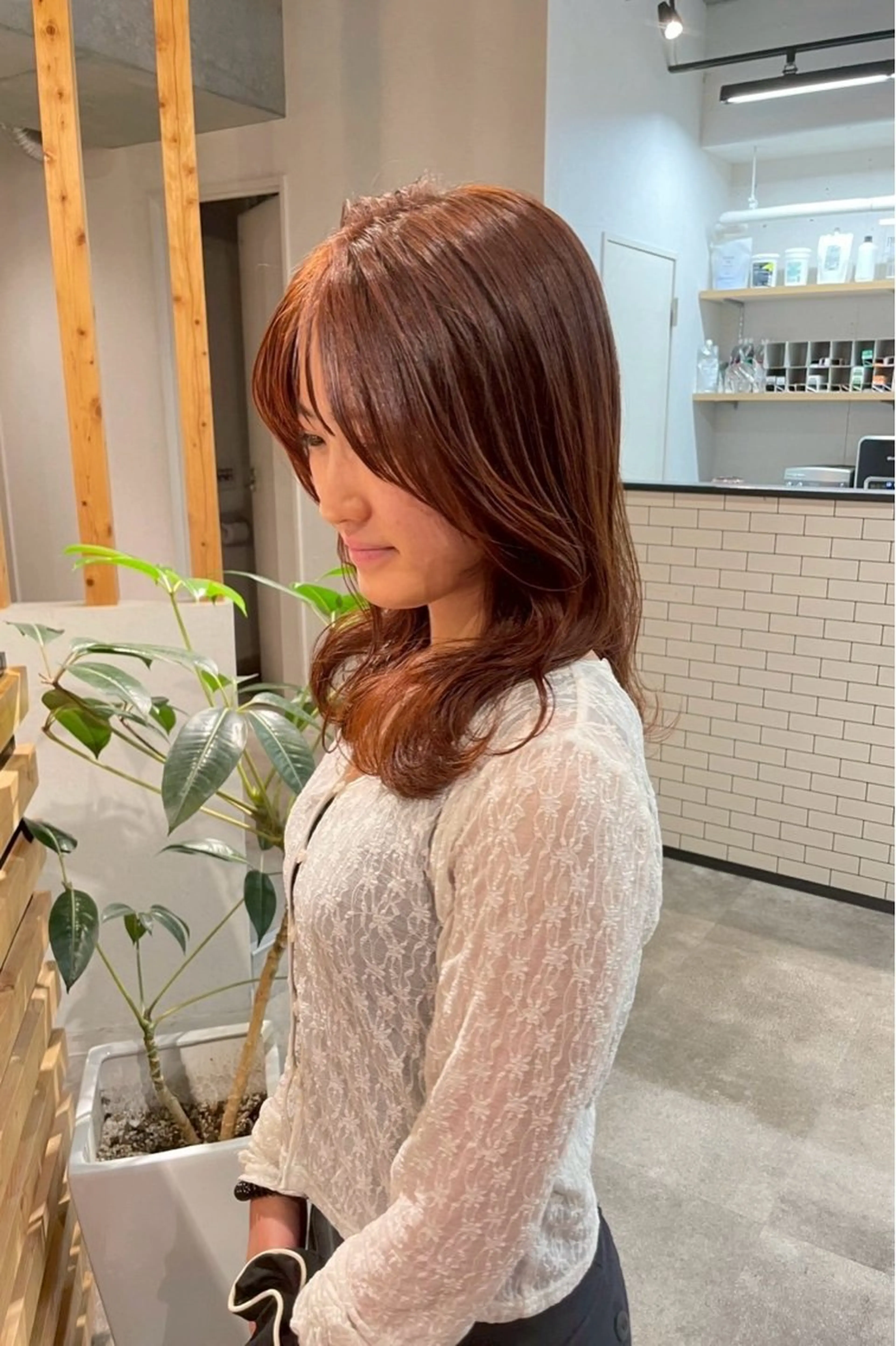 ミディアム ヘアカラー 中田 桃夏のヘアスタイル