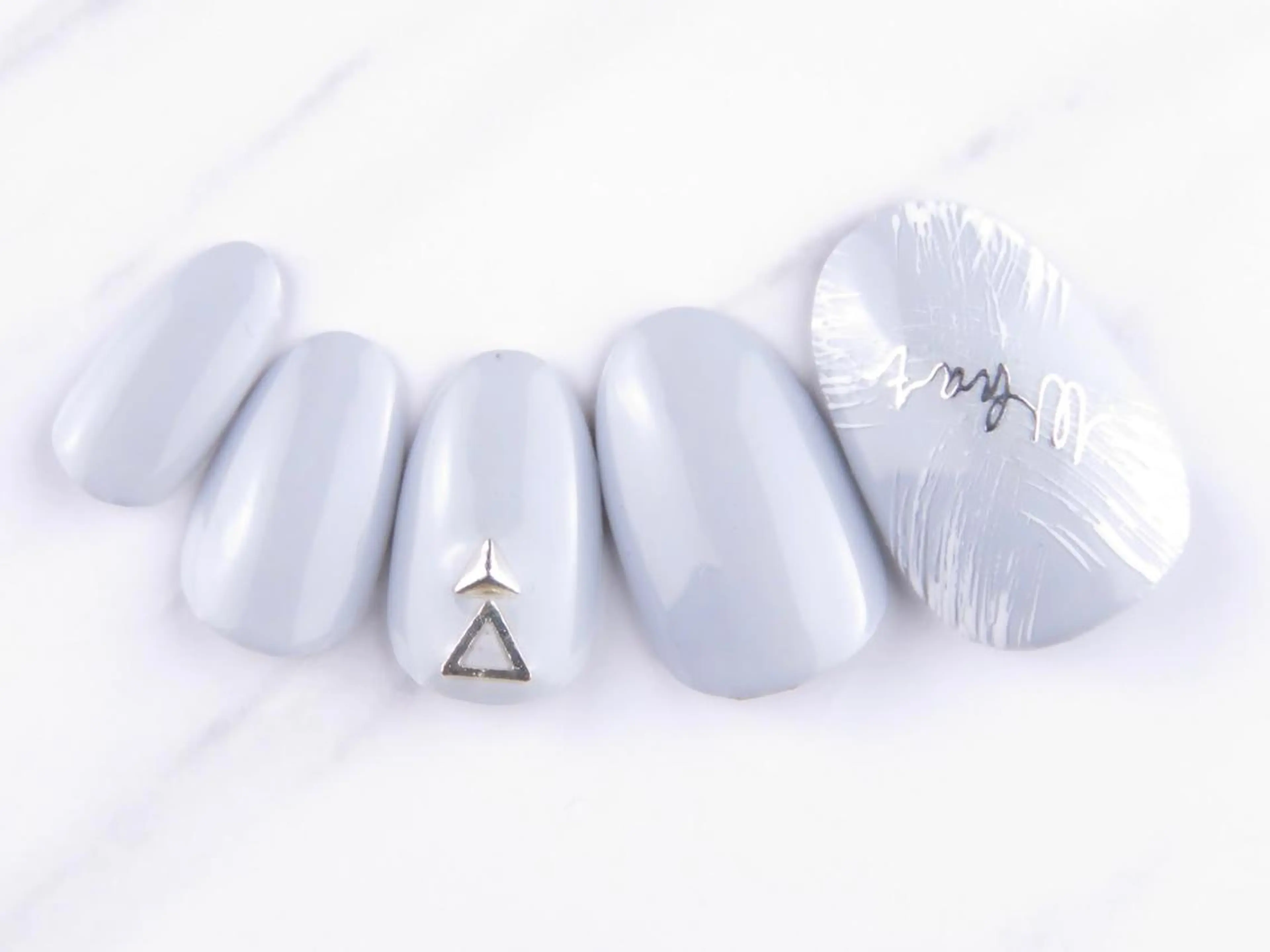 ネイル ネイリスト シンのネイルデザイン