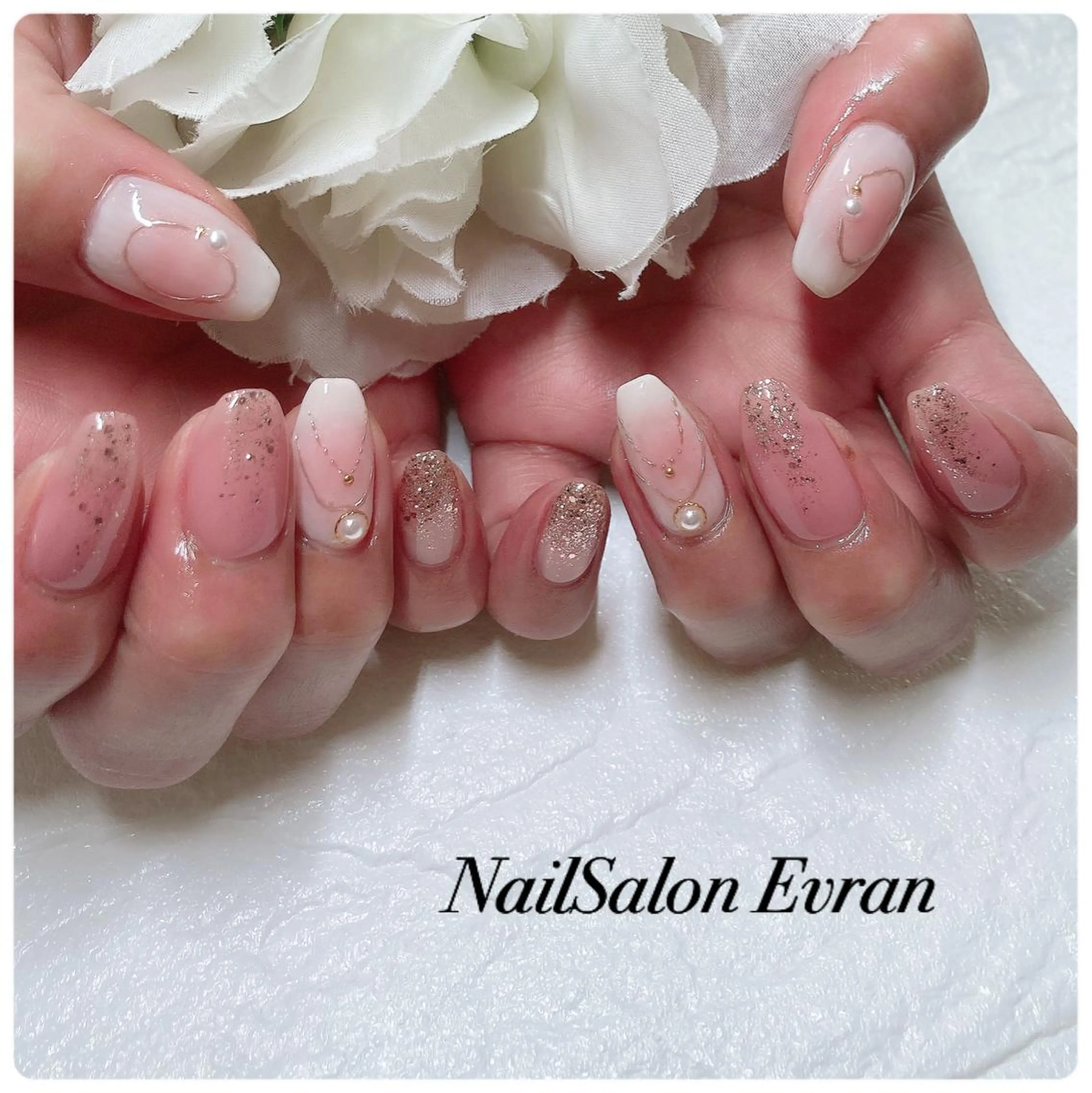 ネイル チークネイル ニュアンスネイル Nail salon Evranのネイルデザイン