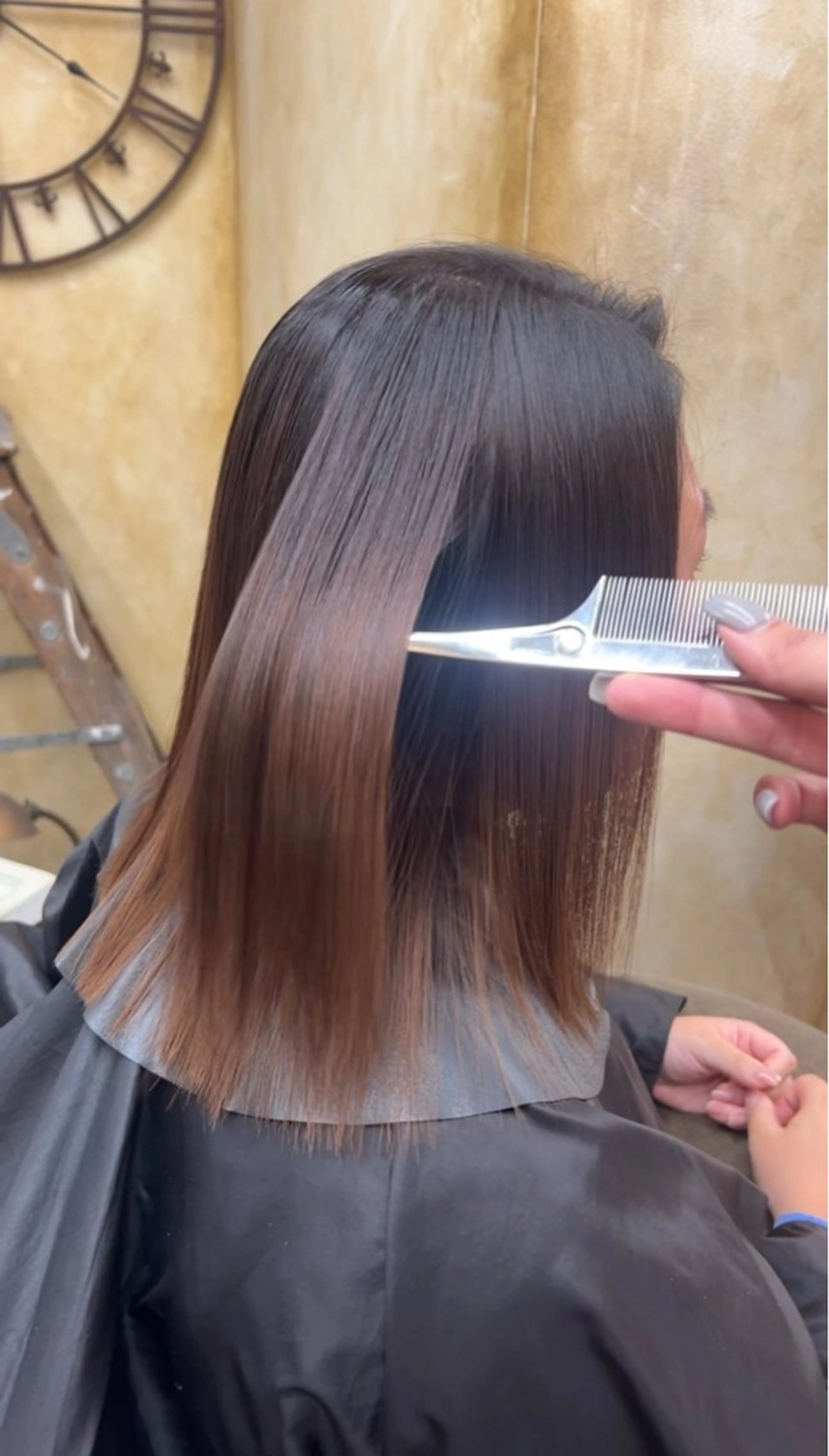 ミディアム 縮毛矯正 ともざねゆか UniQのヘアスタイル