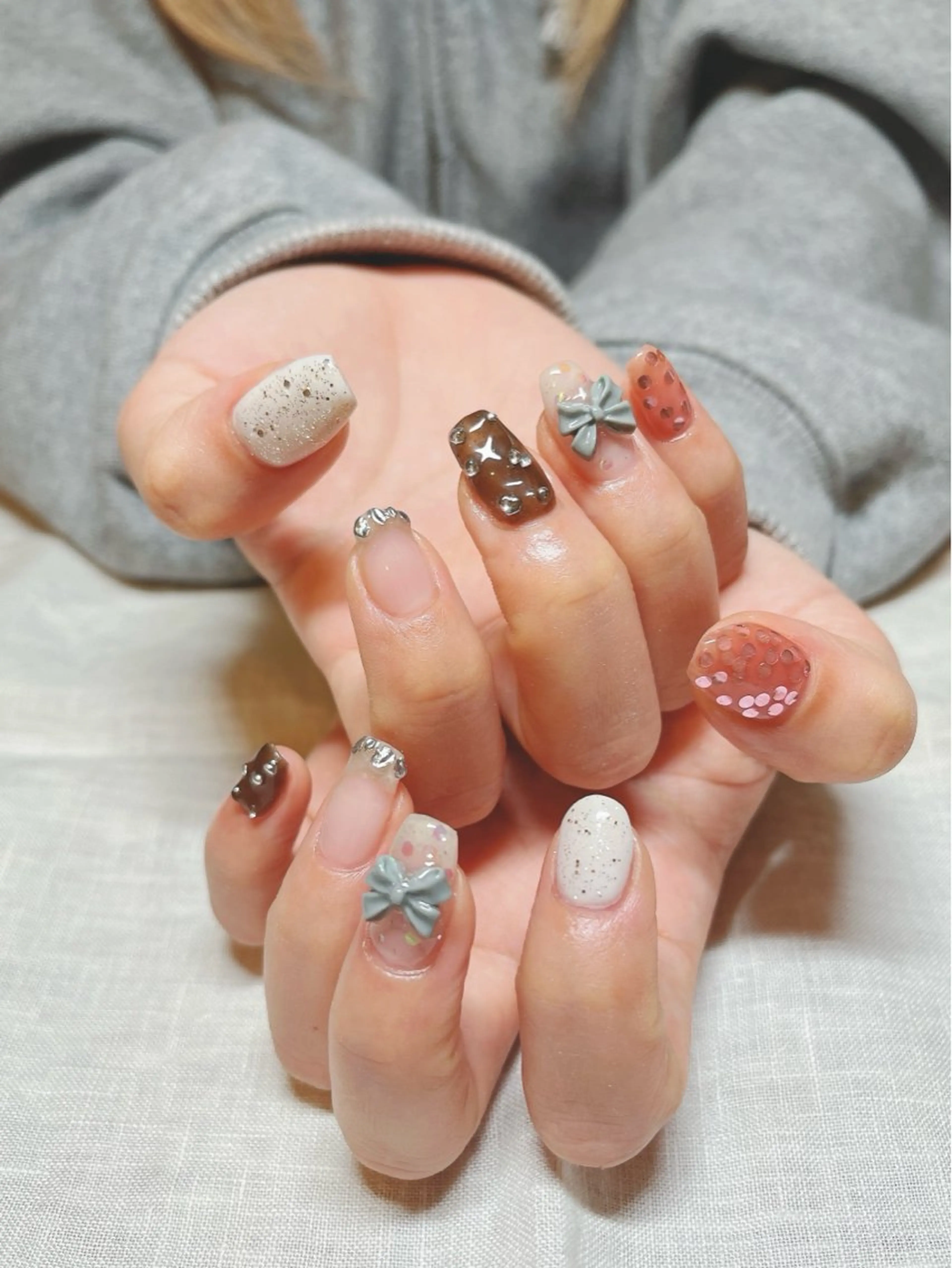 ネイル 持ち込み リボン 春ネイル atelier mofのネイルデザイン