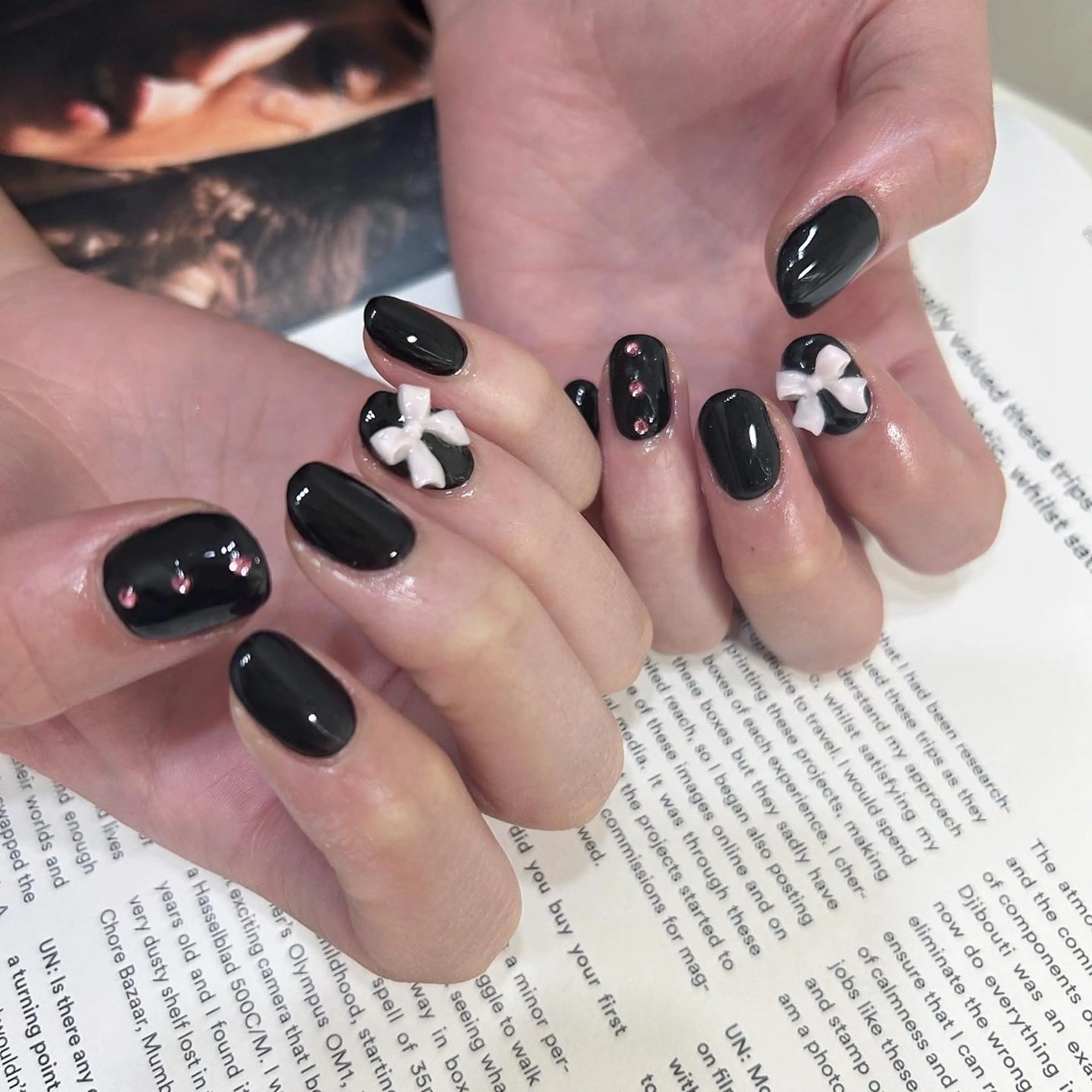 ネイル ブルー フットネイル ジェルネイル キラキラネイル 韓国ネイル RooM -produce by maynail-所属・RooM -mizuki-のネイルデザイン