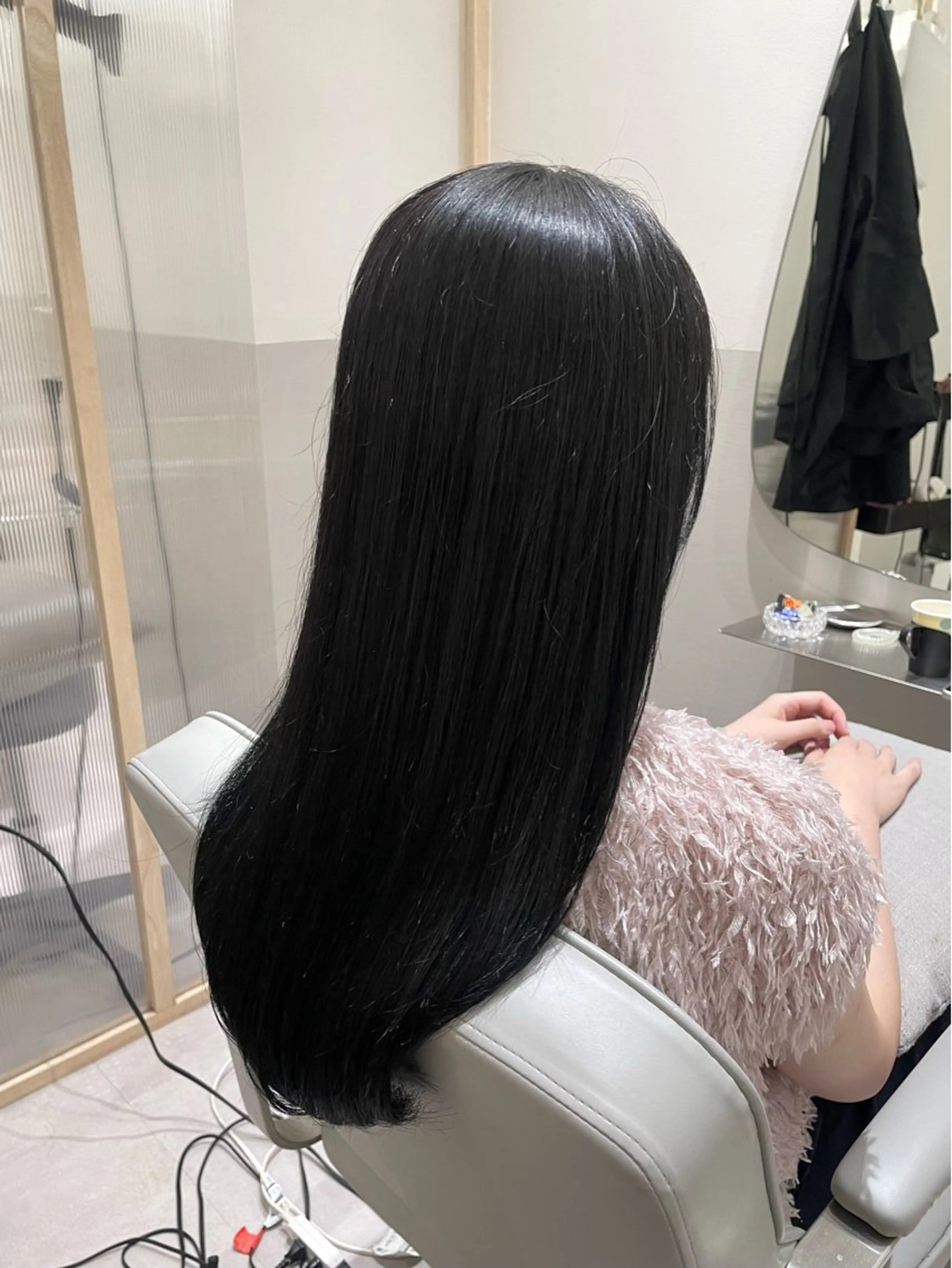 ロング カラー 黒髪 ブリーチ ブルーカラー ブルーブラック ブリーチなしカラー ヘアカラー トリートメント Zina 浦安所属・髪質改善✨Zina浦 安/個室🌈YUKIのヘアスタイル