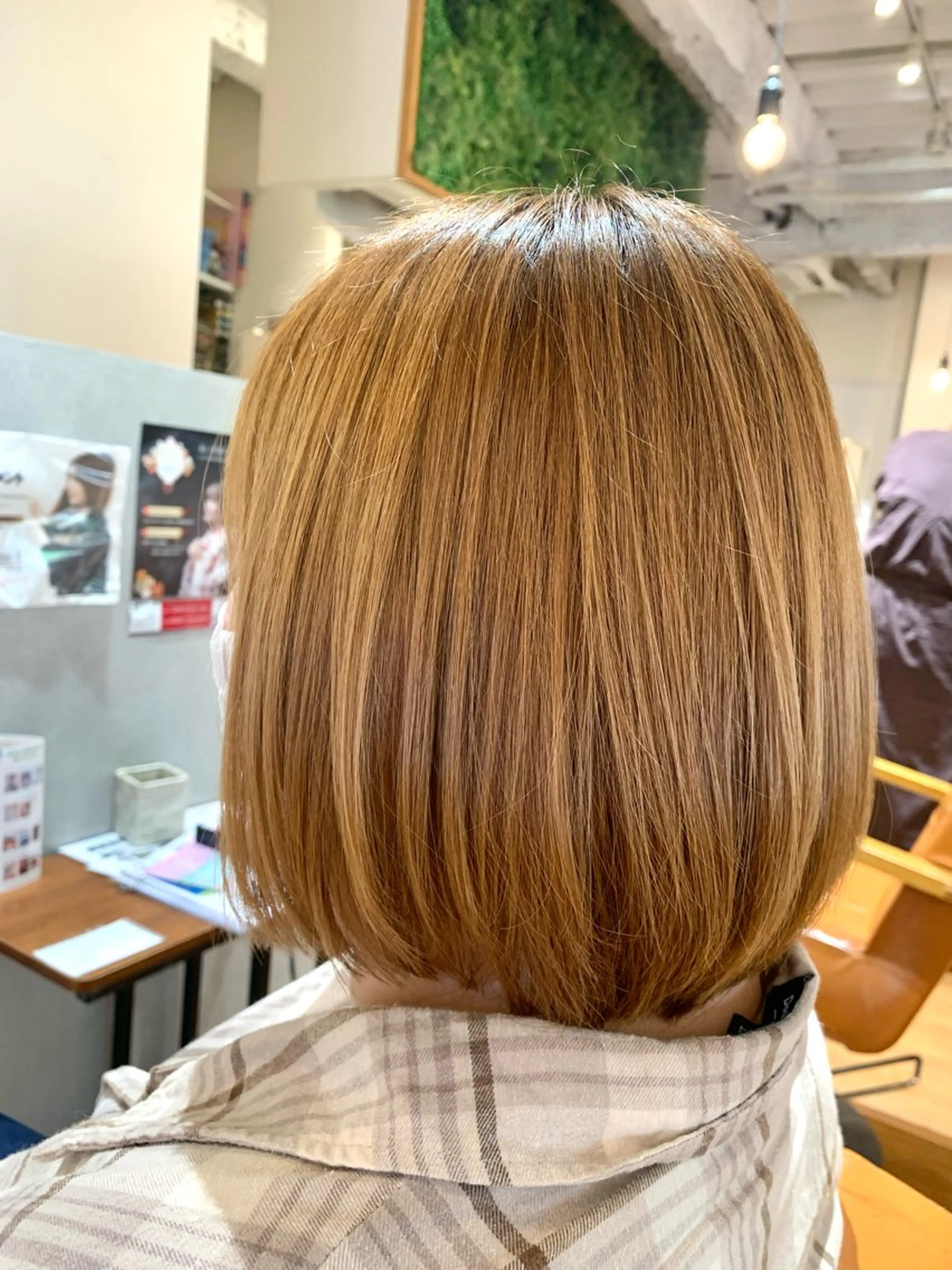 ショート 秋野 遥のヘアスタイル