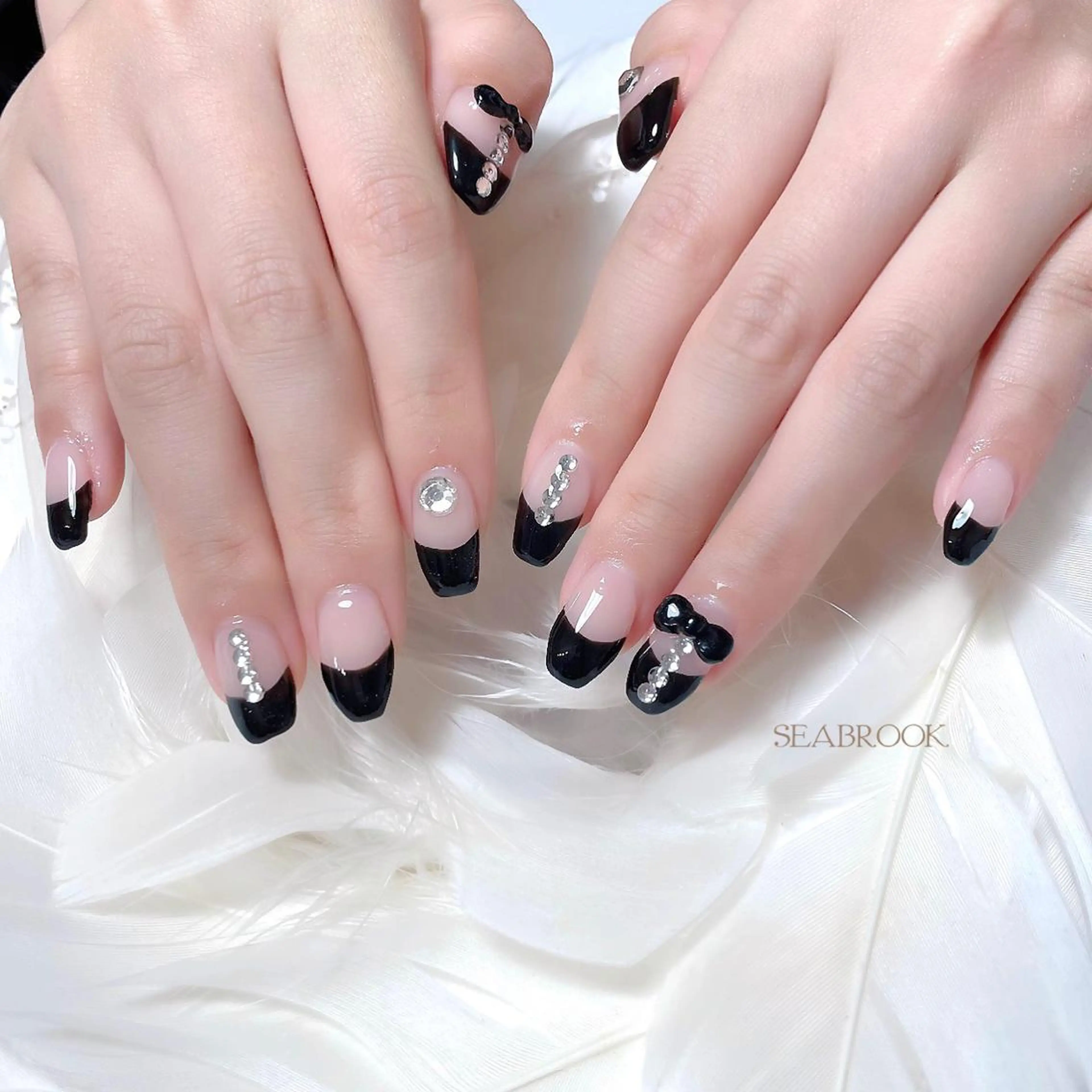 ネイル 鈴木 奈穂子のネイルデザイン