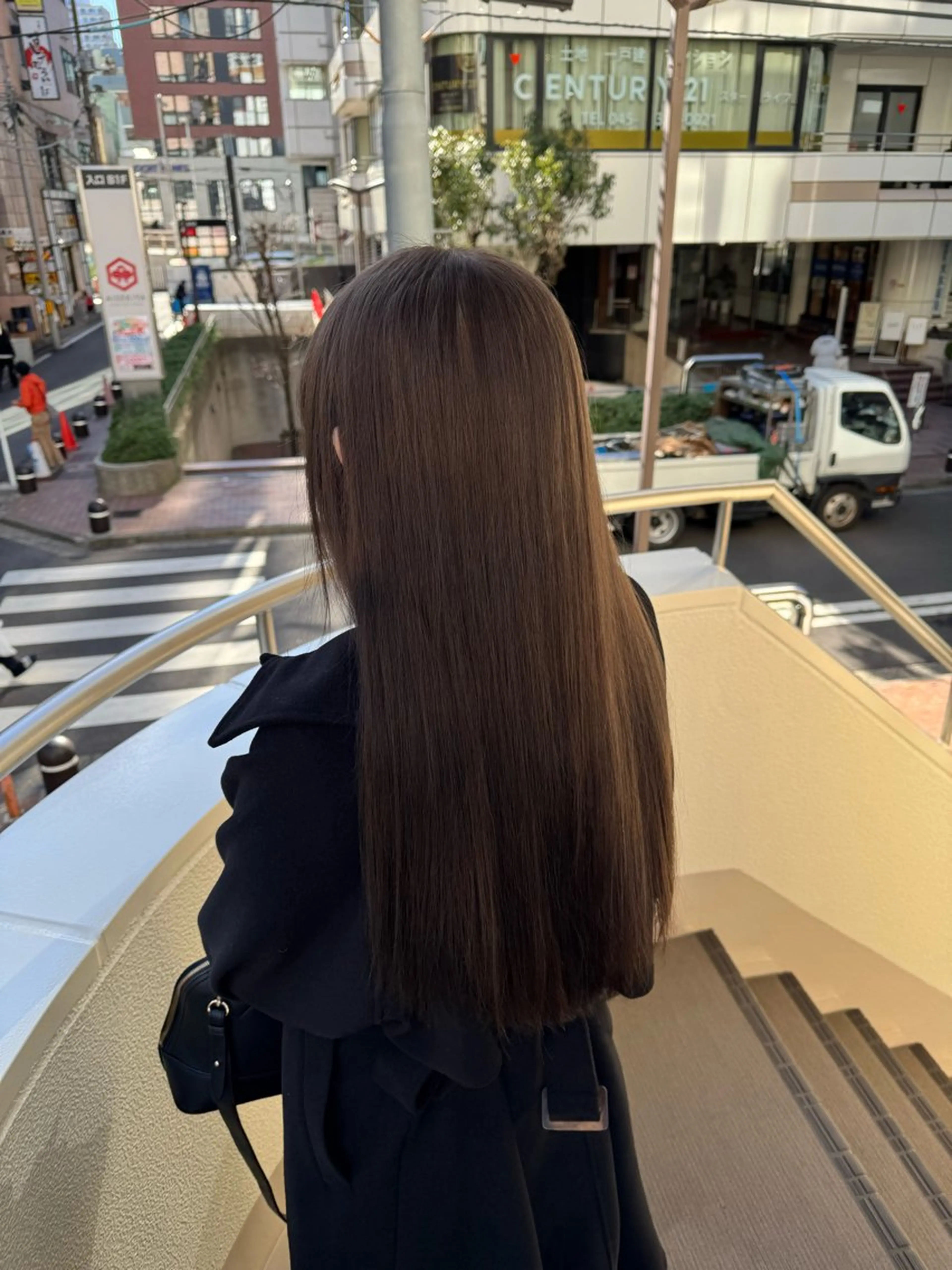 ロング カラー ヘアカラー メンズ特化 センターパート特化のヘアスタイル