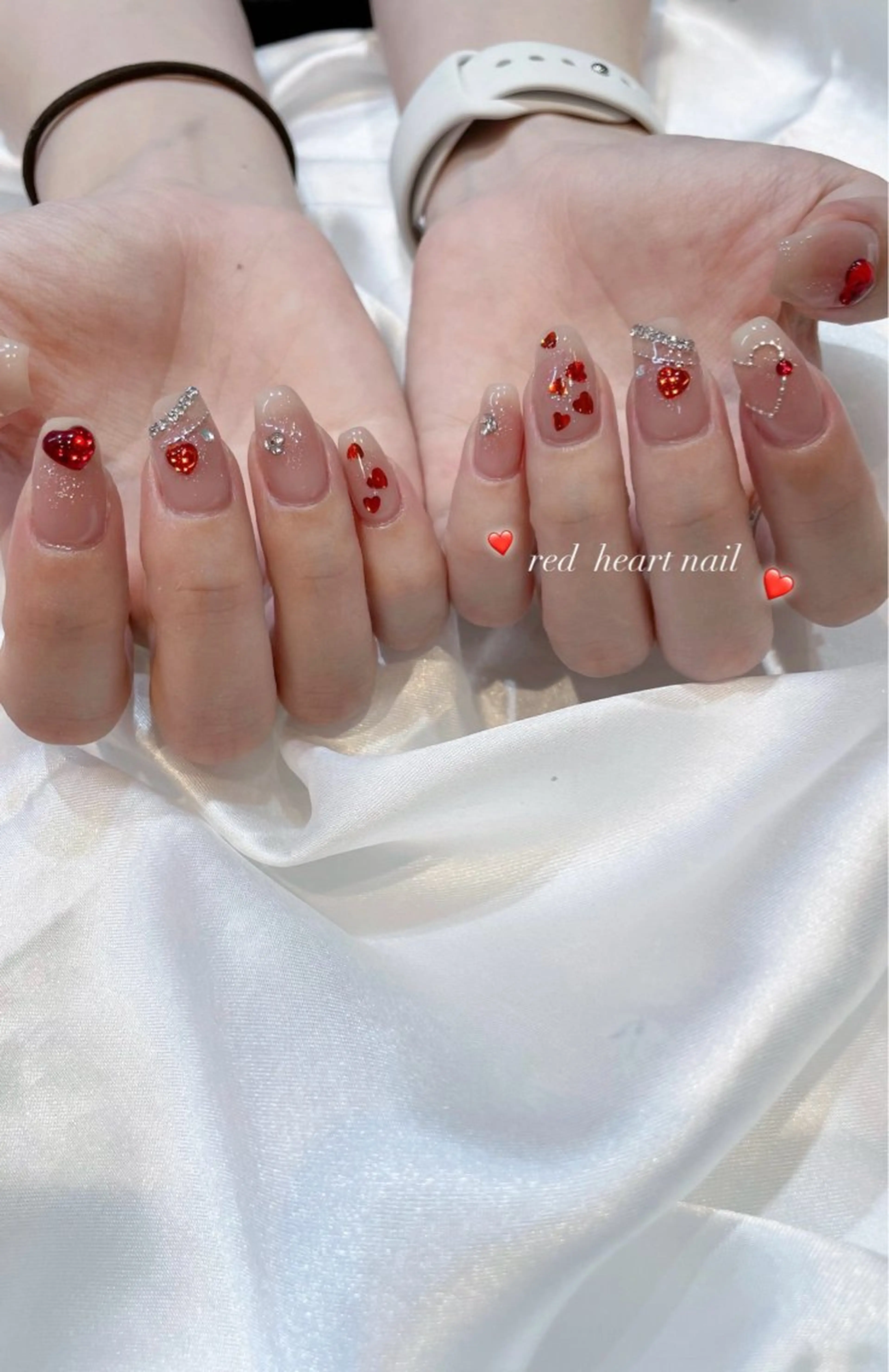 ネイル ハンドネイル classic 新横浜所属・山田 暉のネイルデザイン