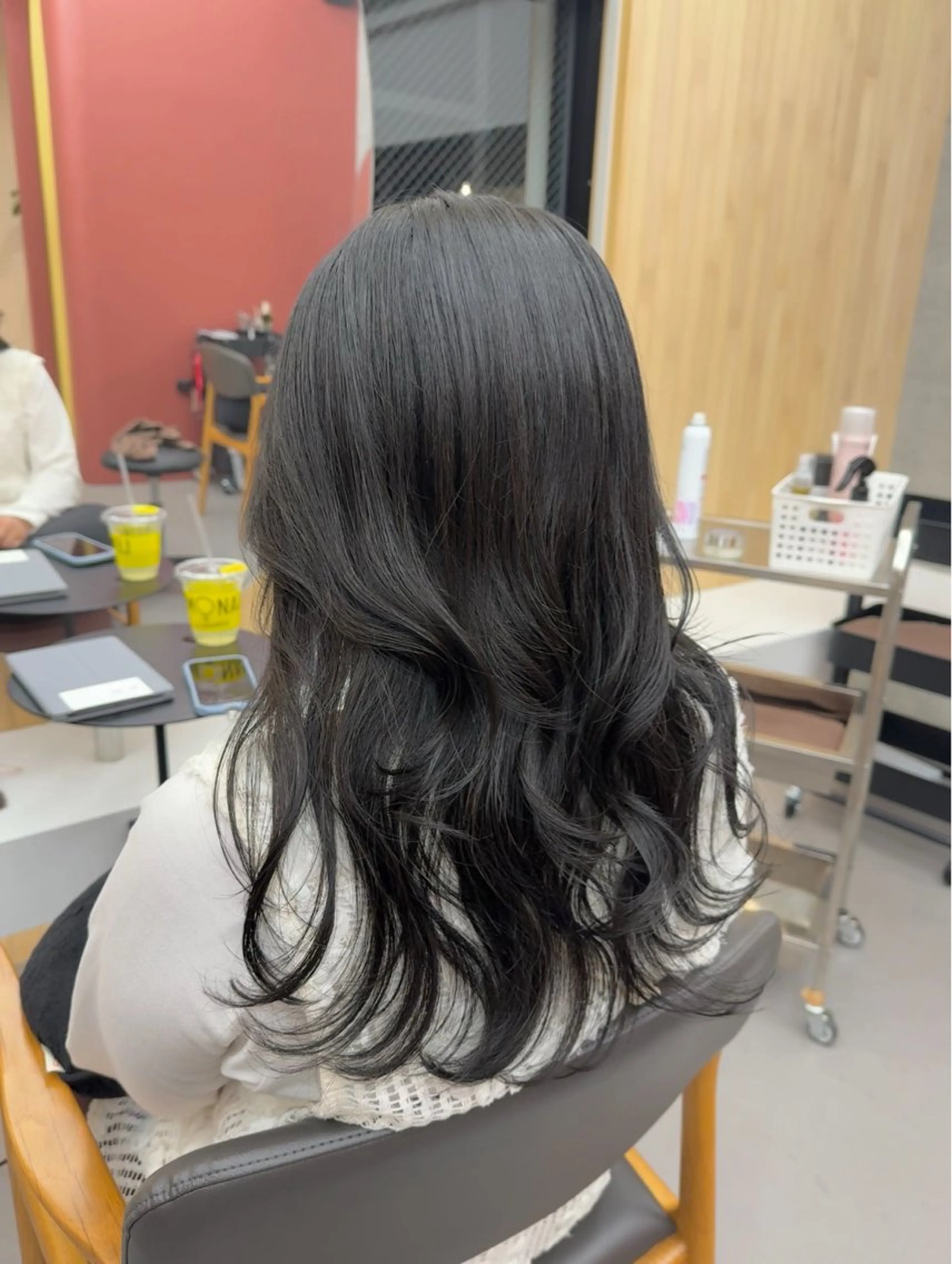 ロング カラー ダークグレー ヘアカラー トリートメント 【予防美容特化】 kasumi🌷🌷のヘアスタイル