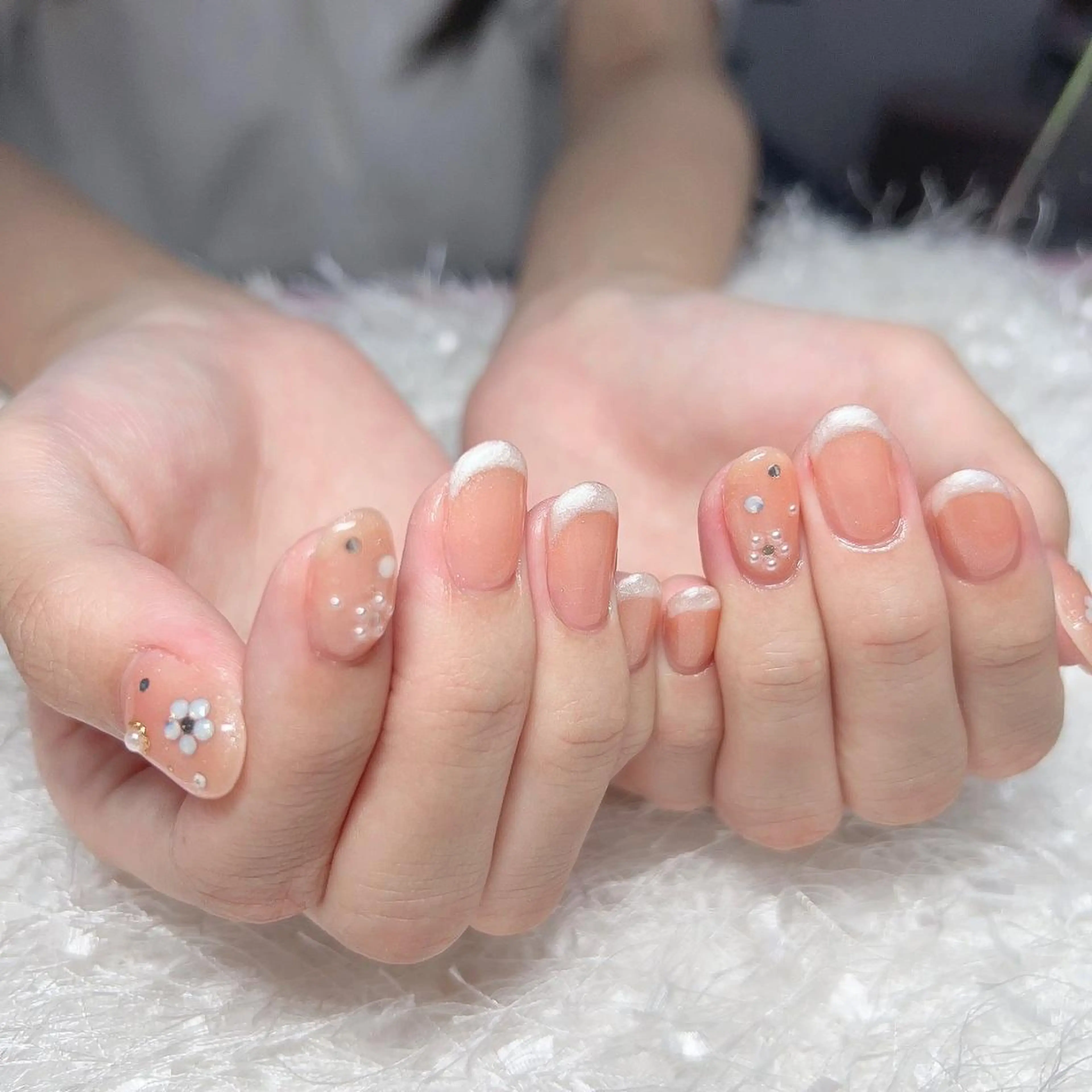 ネイル 長さ出し フレンチネイル ジェルネイル グラデーション 韓国ネイル ハンドネイル Nail&eye Belire 新宿のネイルデザイン