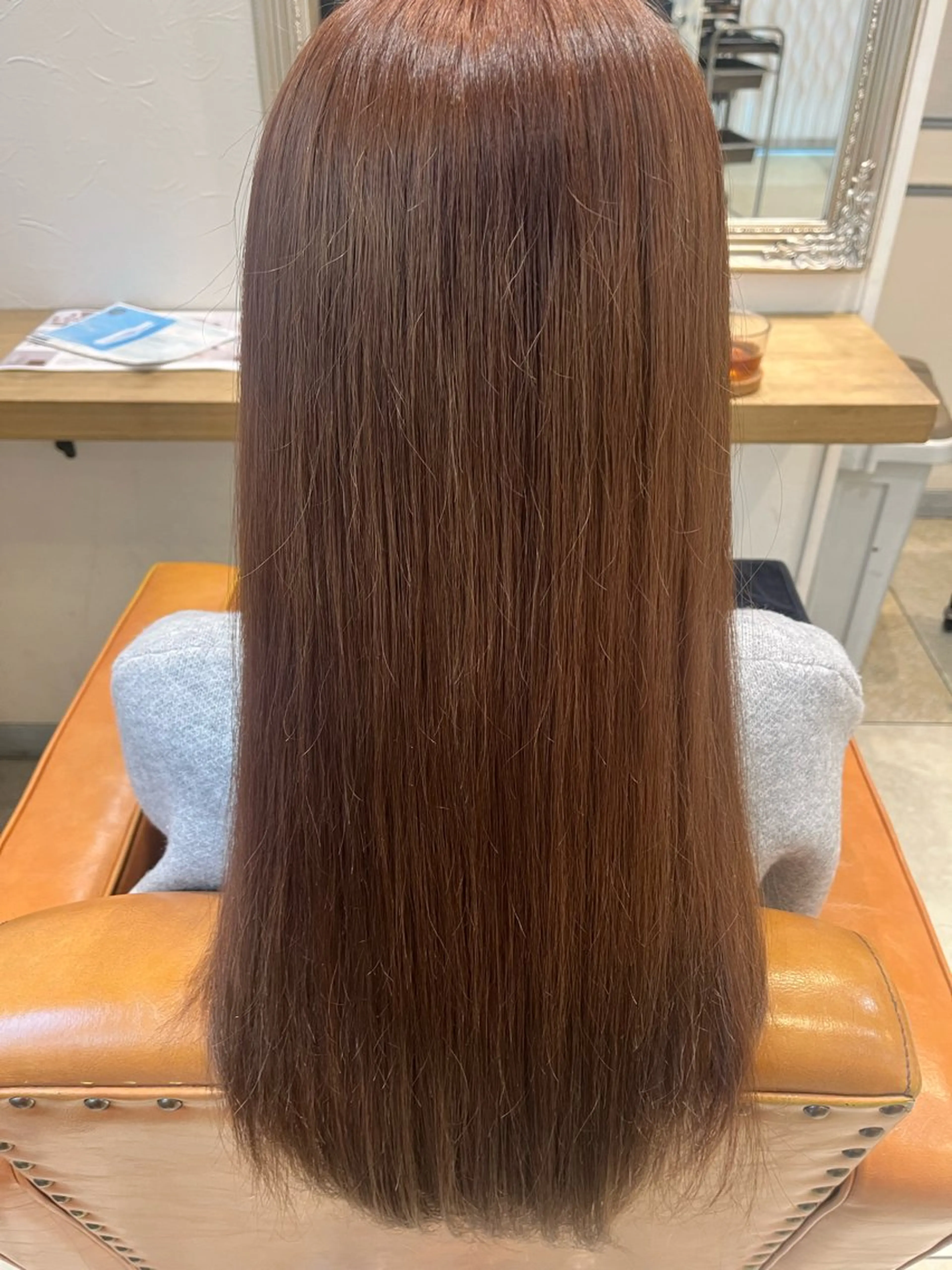 ロング カラー 塩野 由佳のヘアスタイル