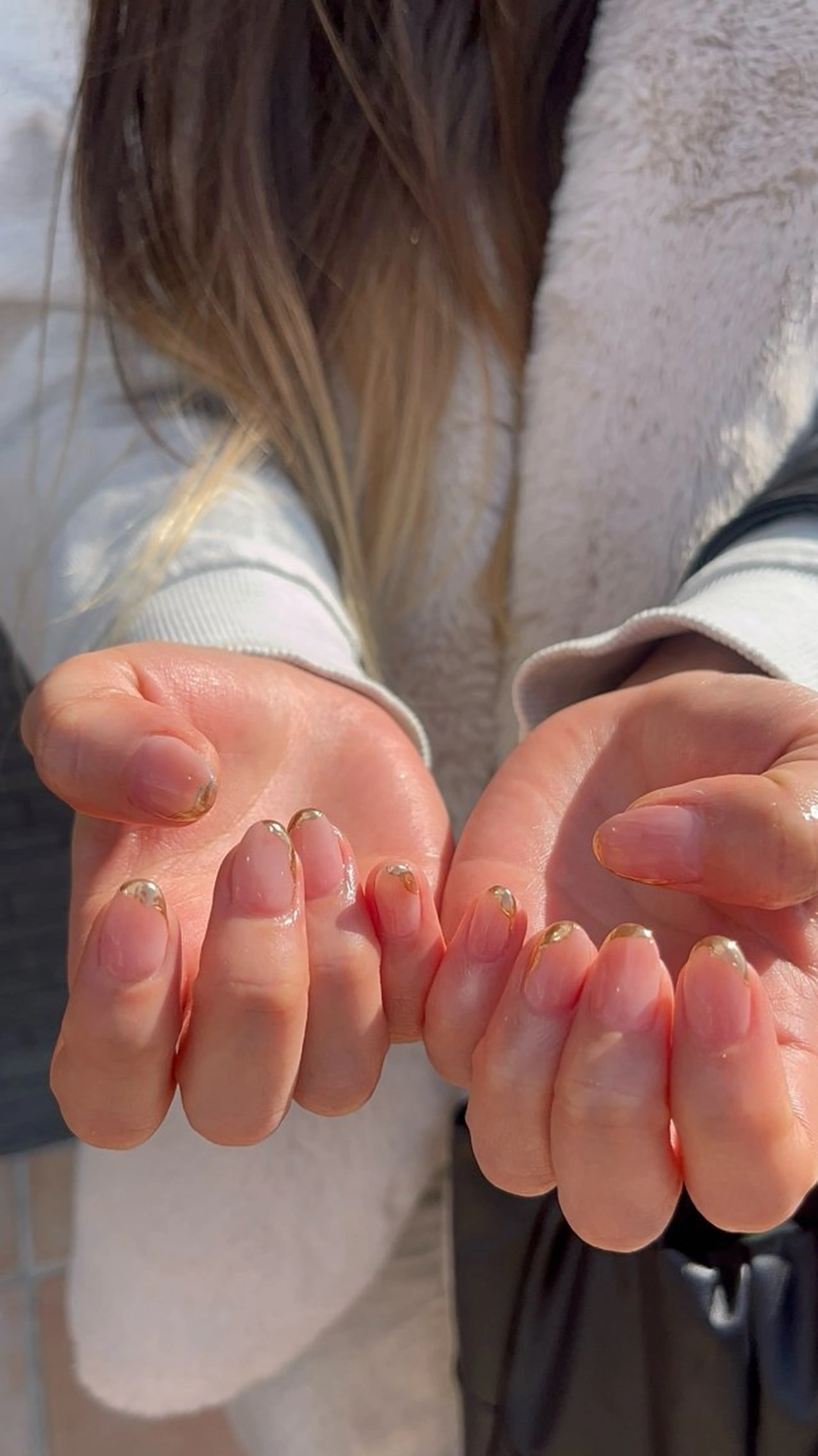 ネイル キラキラネイル ミラーネイル シンプルネイル 🎀Earth chihiro🤍のネイルデザイン