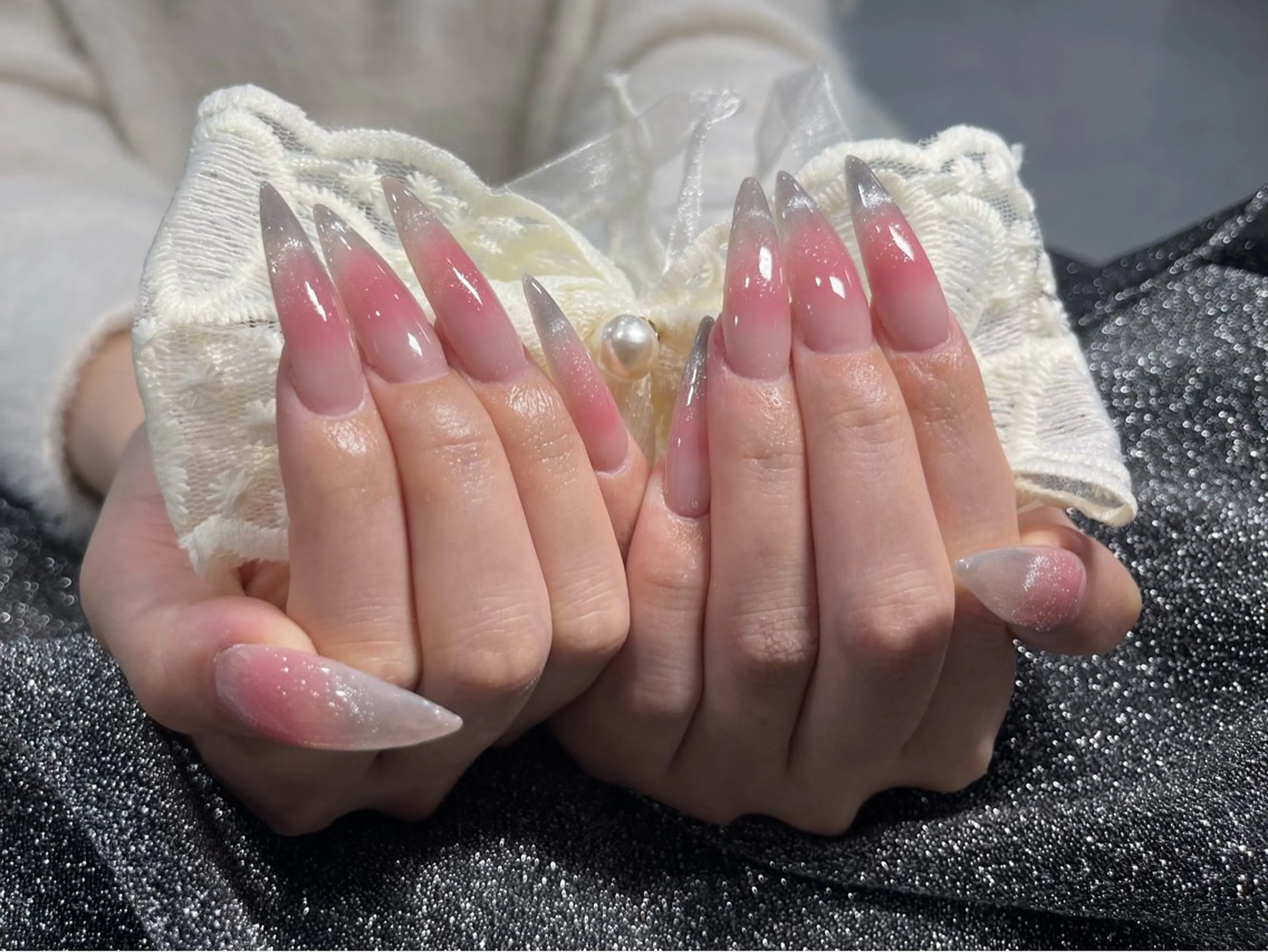 ネイル アニマル柄 オーロラネイル チークネイル フラッシュネイル ジェルネイル BELLE NAIL SALONのネイルデザイン