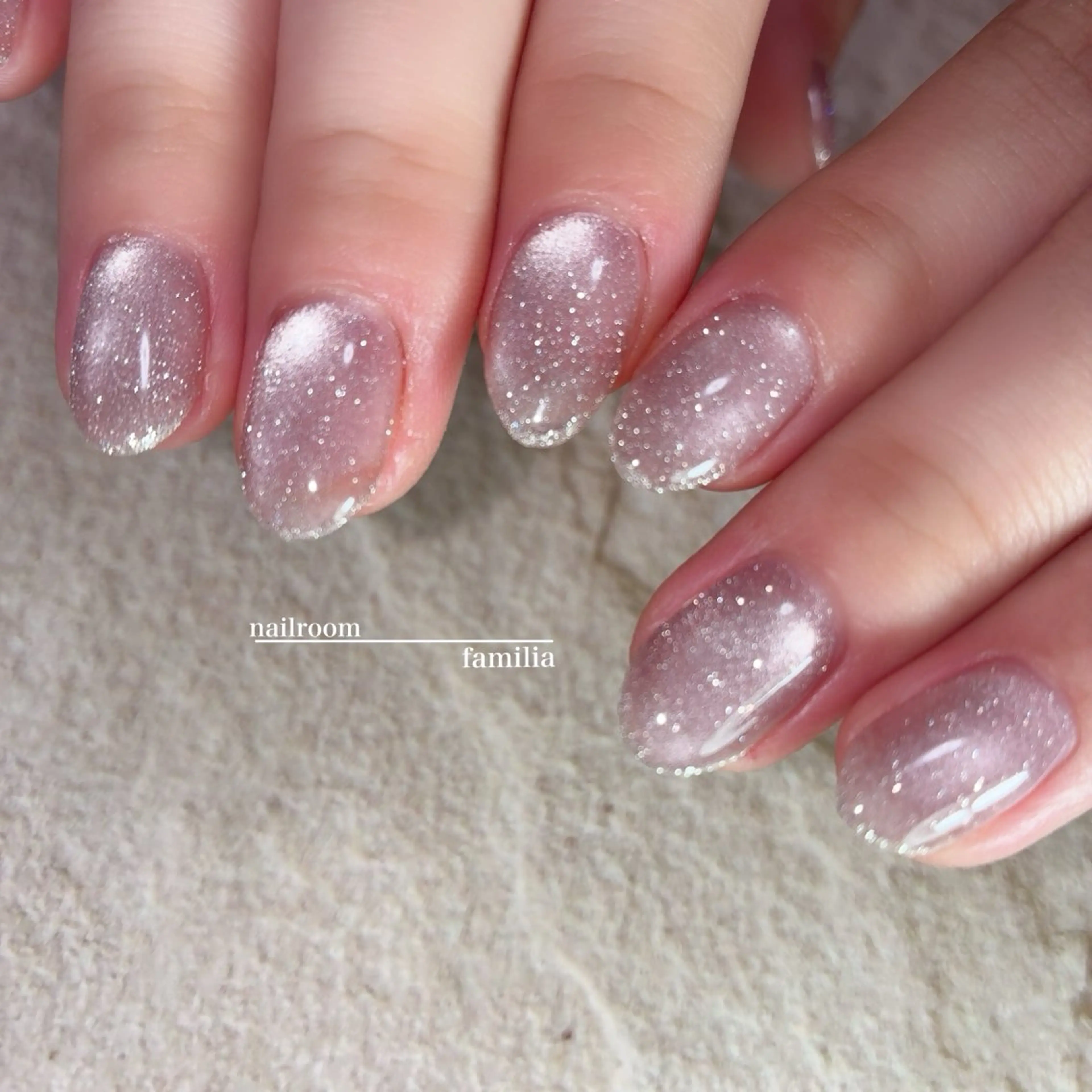 ネイル フラッシュネイル フラッシュマグ マグネットネイル ハンドネイル -nailroom- familiaのネイルデザイン