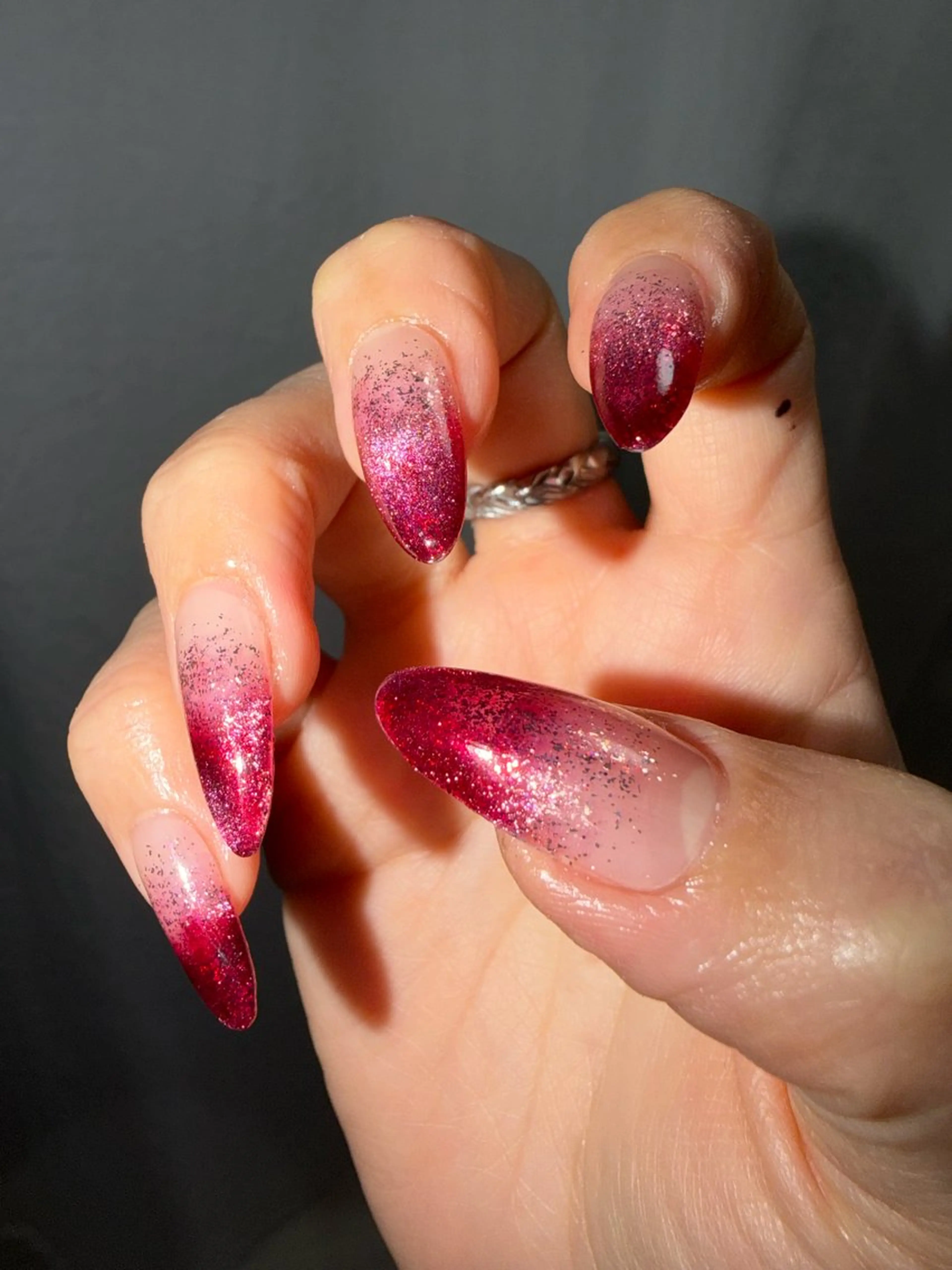 ネイル キラキラネイル ラメ(グリッター) ラメグラデーション kai  lani salon所属・Miho Tanakaのネイルデザイン