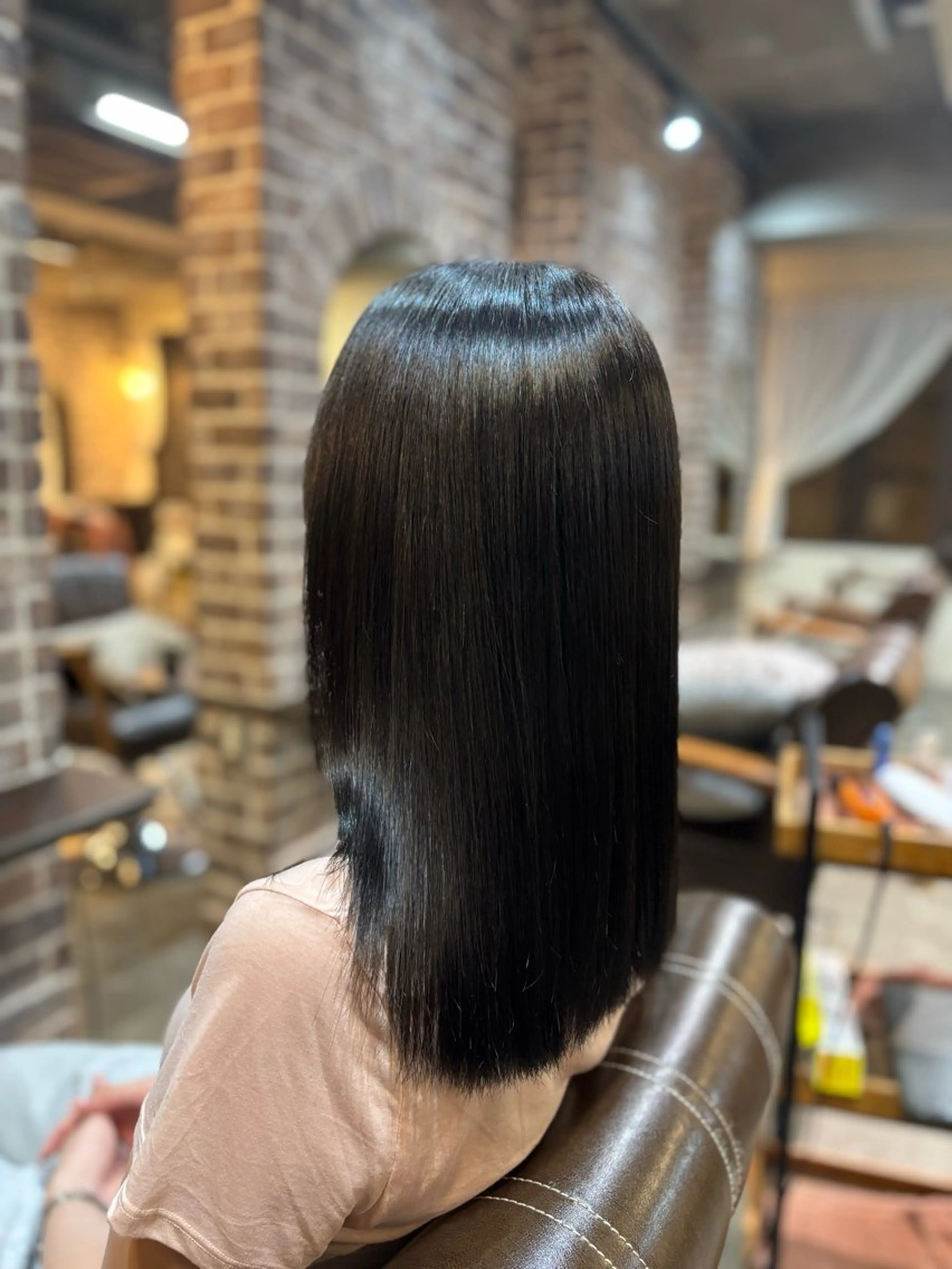 セミロング カラー オリーブカラー ヘアカラー カラーモデル/ 川野秀真のヘアスタイル