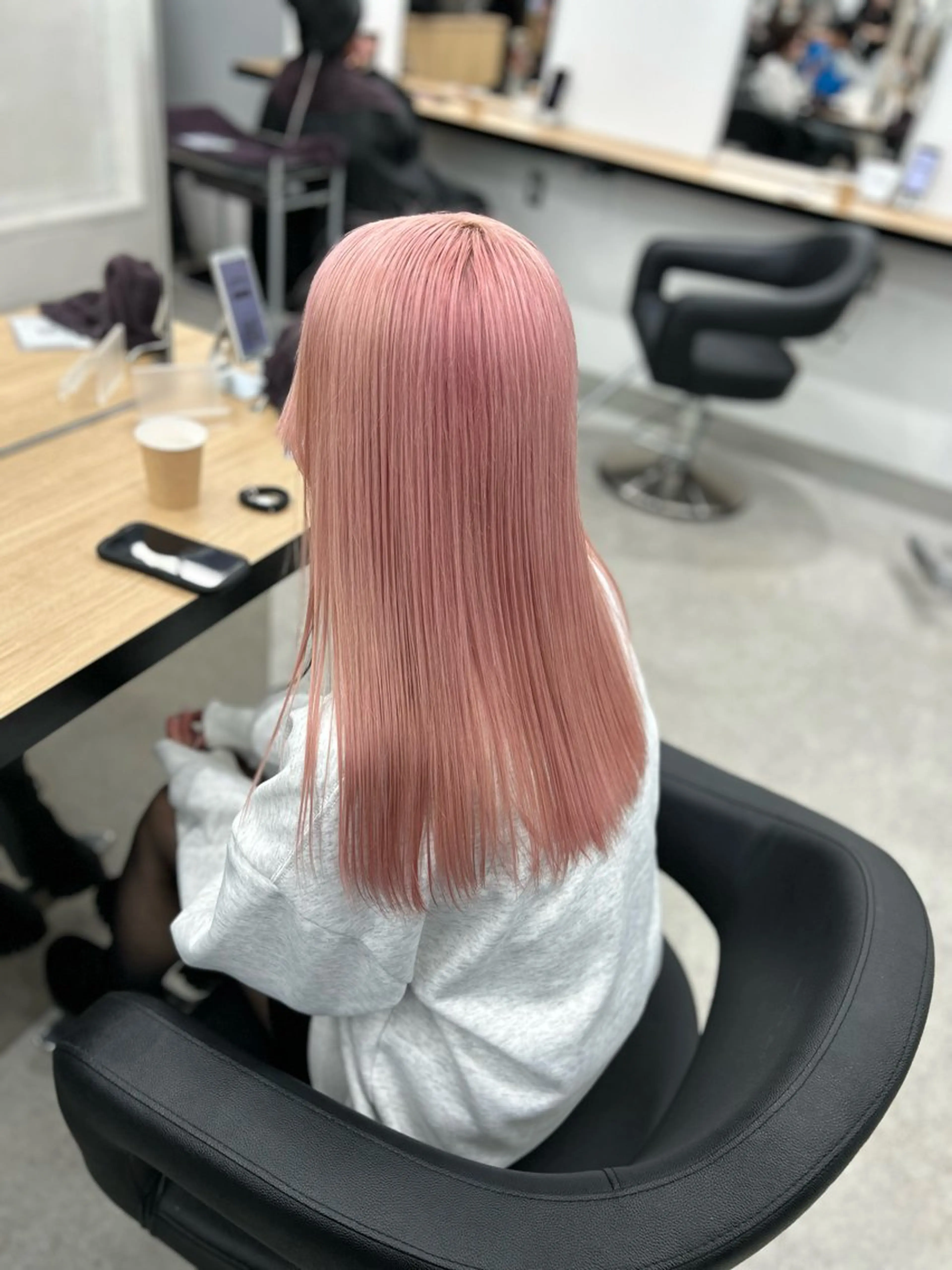 ロング カラー ヘアアレンジ トレンドモテカラー 🩷色落ちまで可愛くのヘアスタイル