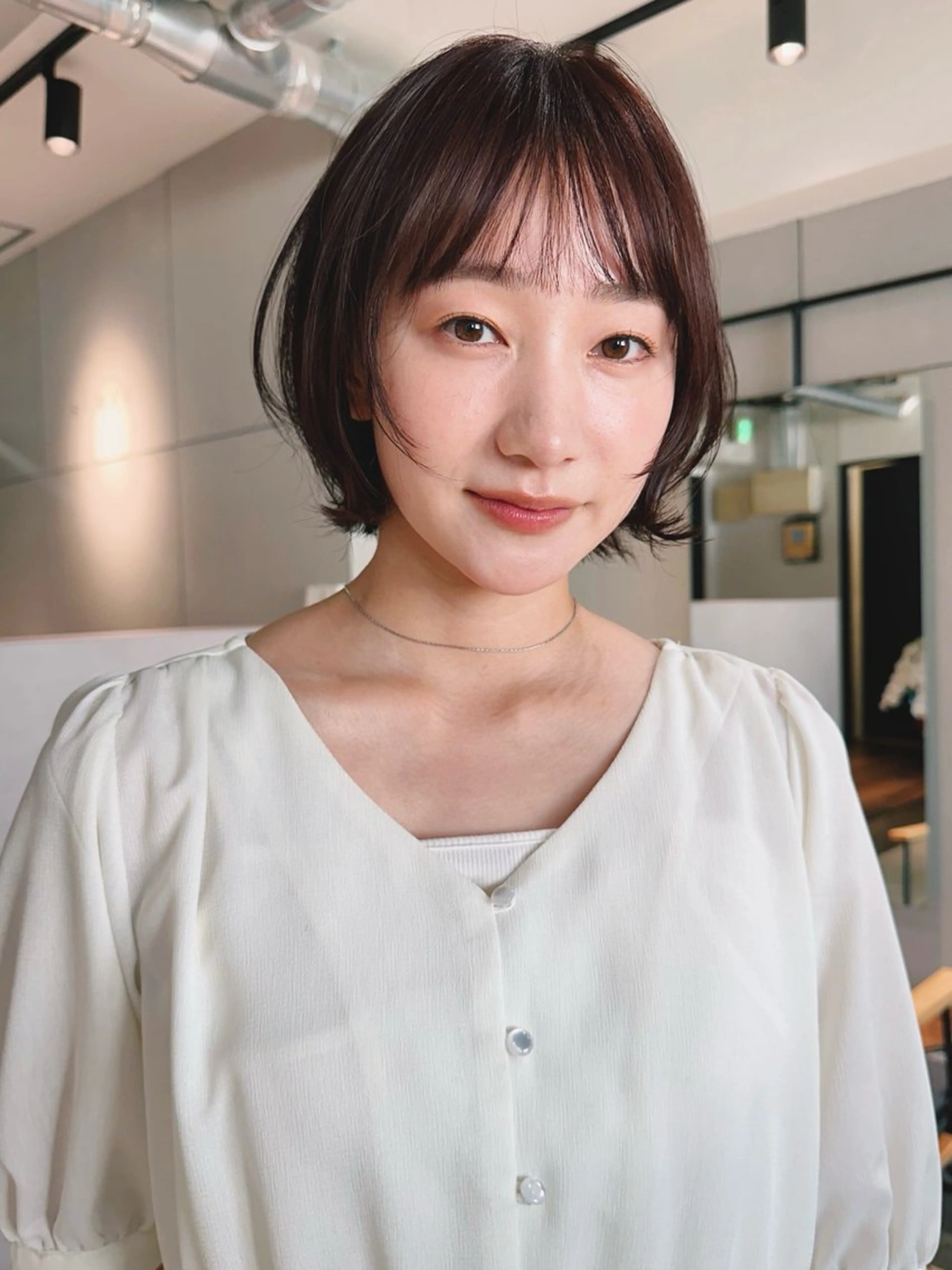 ショート カラー パーマ 🫧小顔×似合わせ× 透明感カラー🫧のヘアスタイル