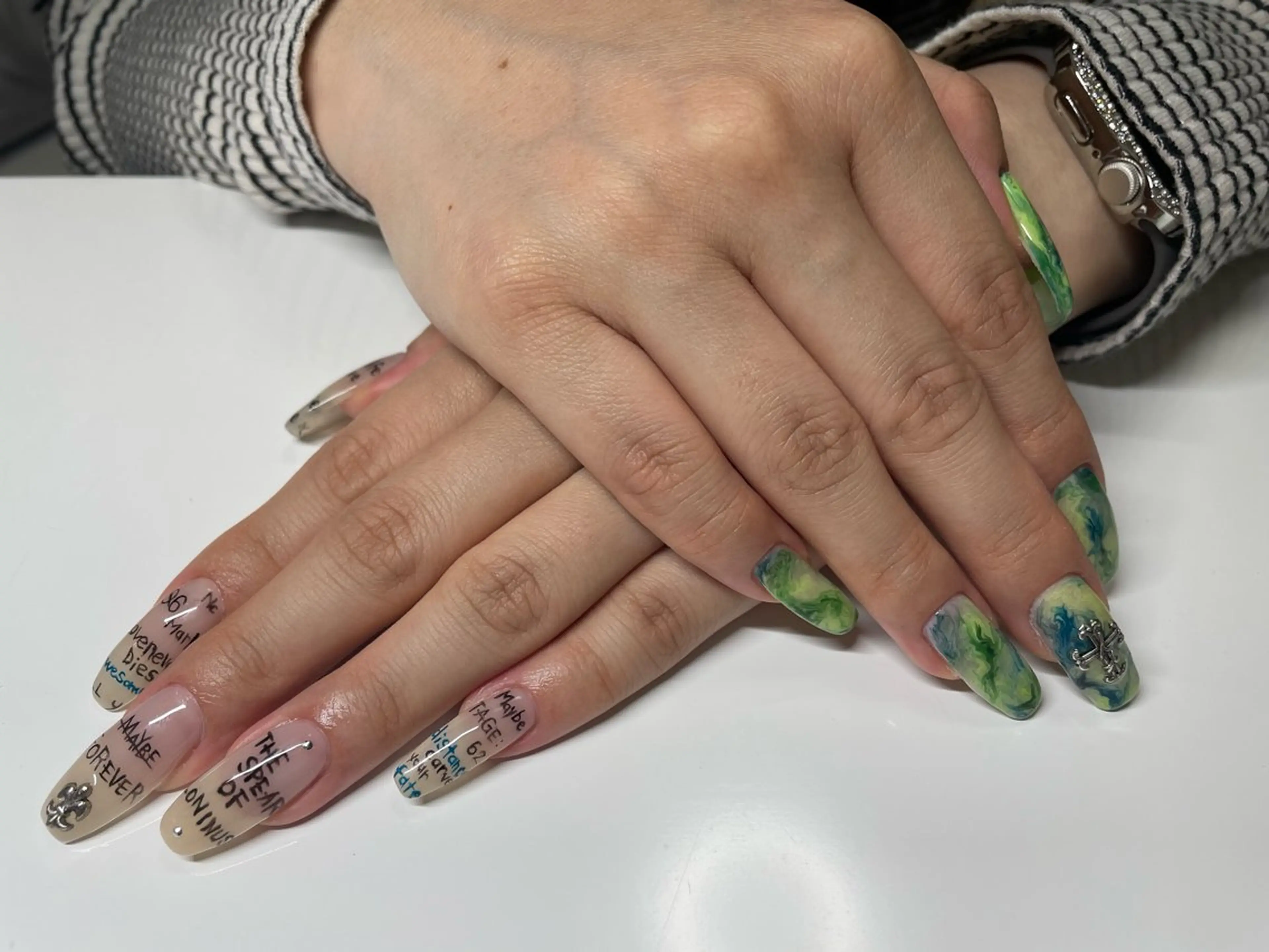 ネイル ハンドネイル ネイルサロン Purimaのネイルデザイン