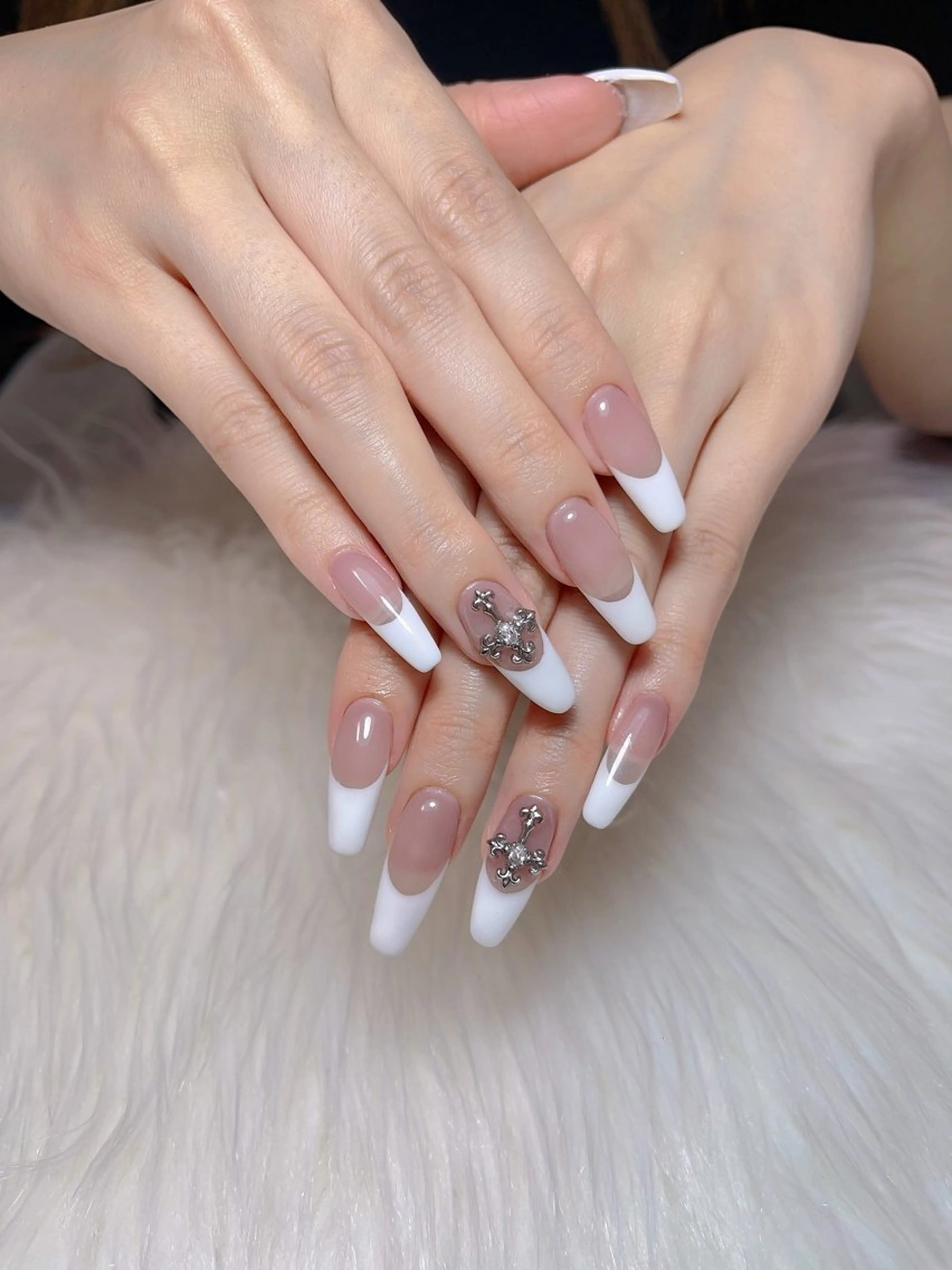 ネイル 西野 カナのネイルデザイン