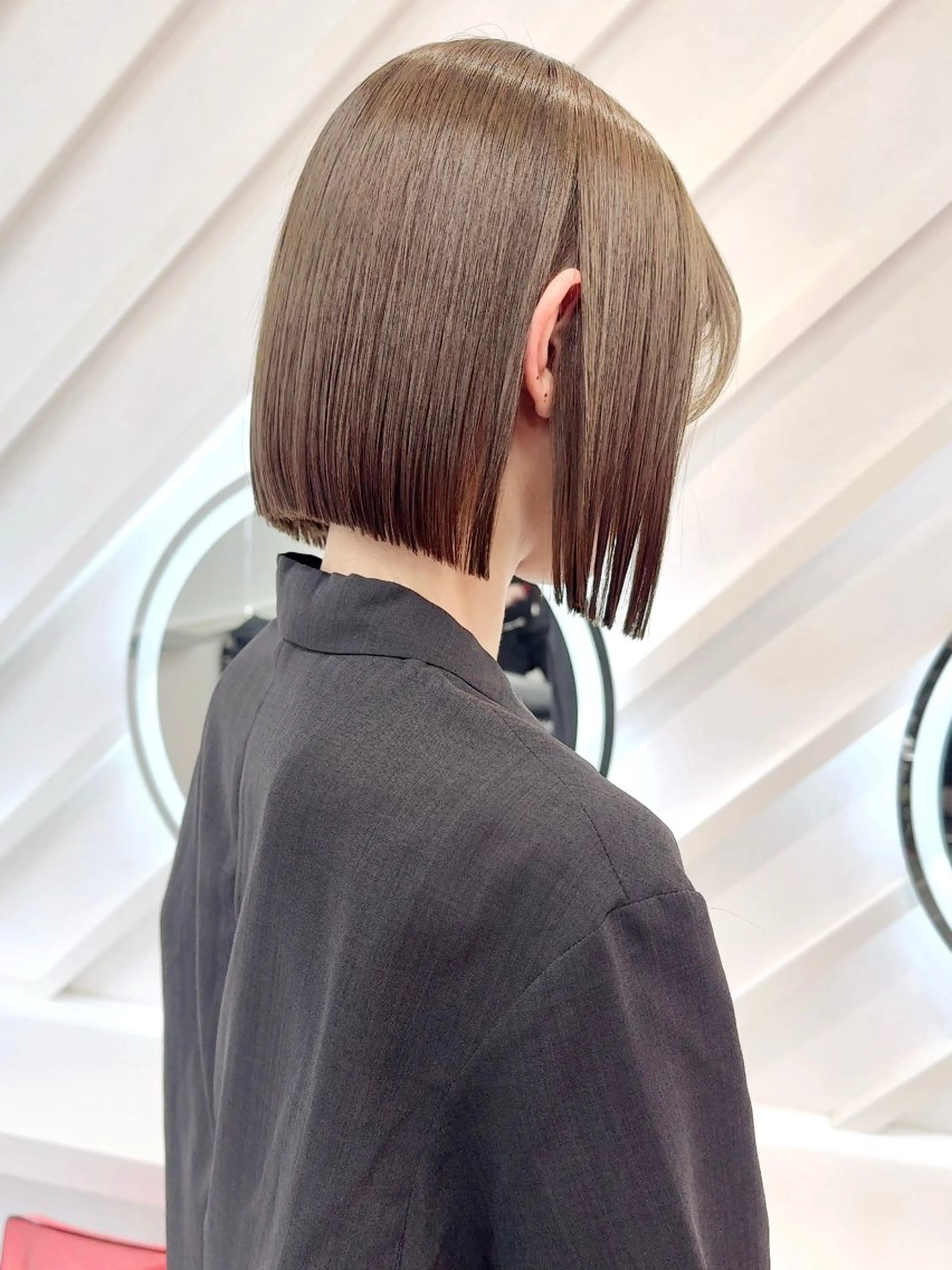 ショート カラー カット ヘアカラー トリートメント 莉乃/縮毛矯正/髪質 改善/艶カラーのヘアスタイル