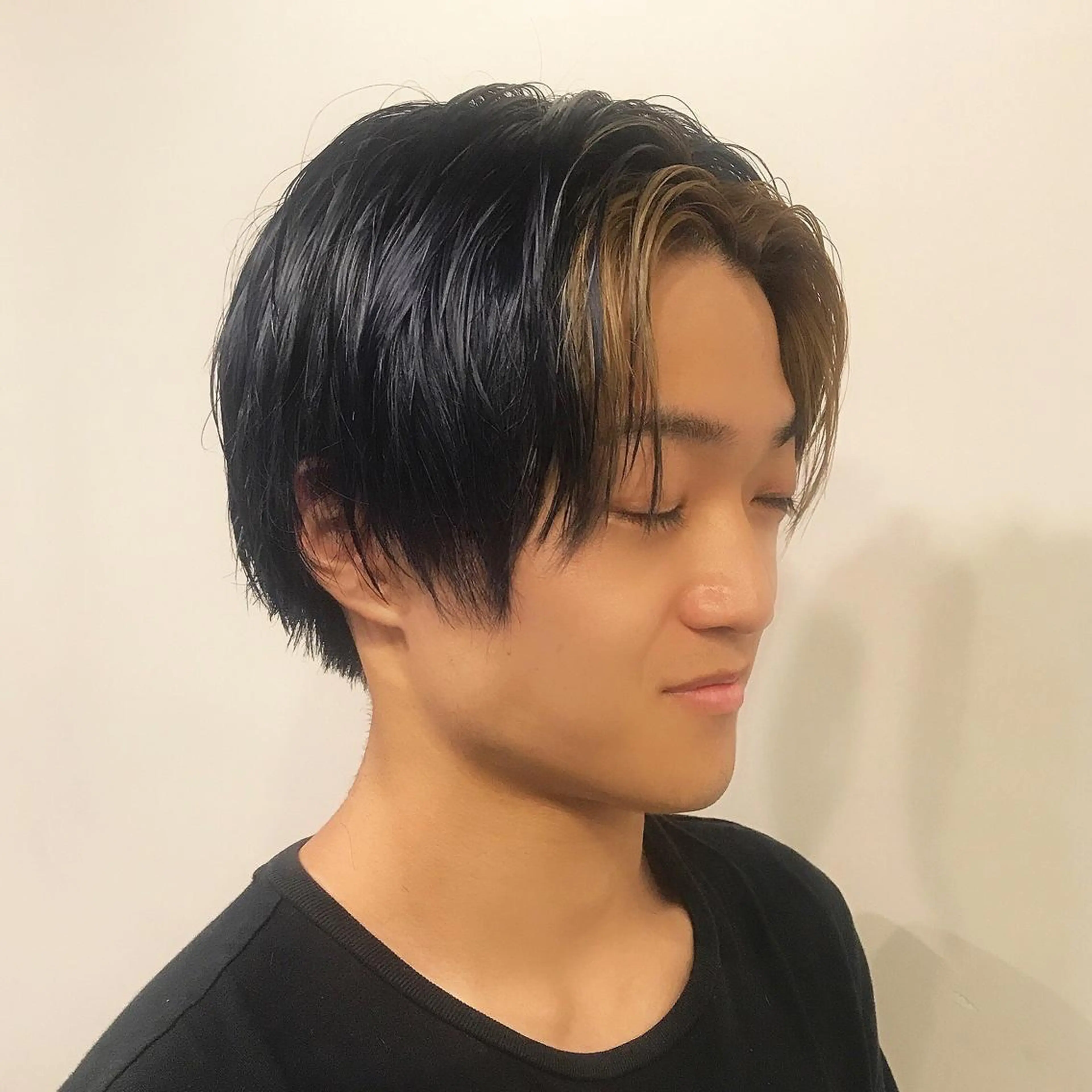 ショート カラー メンズ メンズインナーカラー インナーカラー 縮毛矯正専門店店長 佐々木動画モデル募集のヘアスタイル