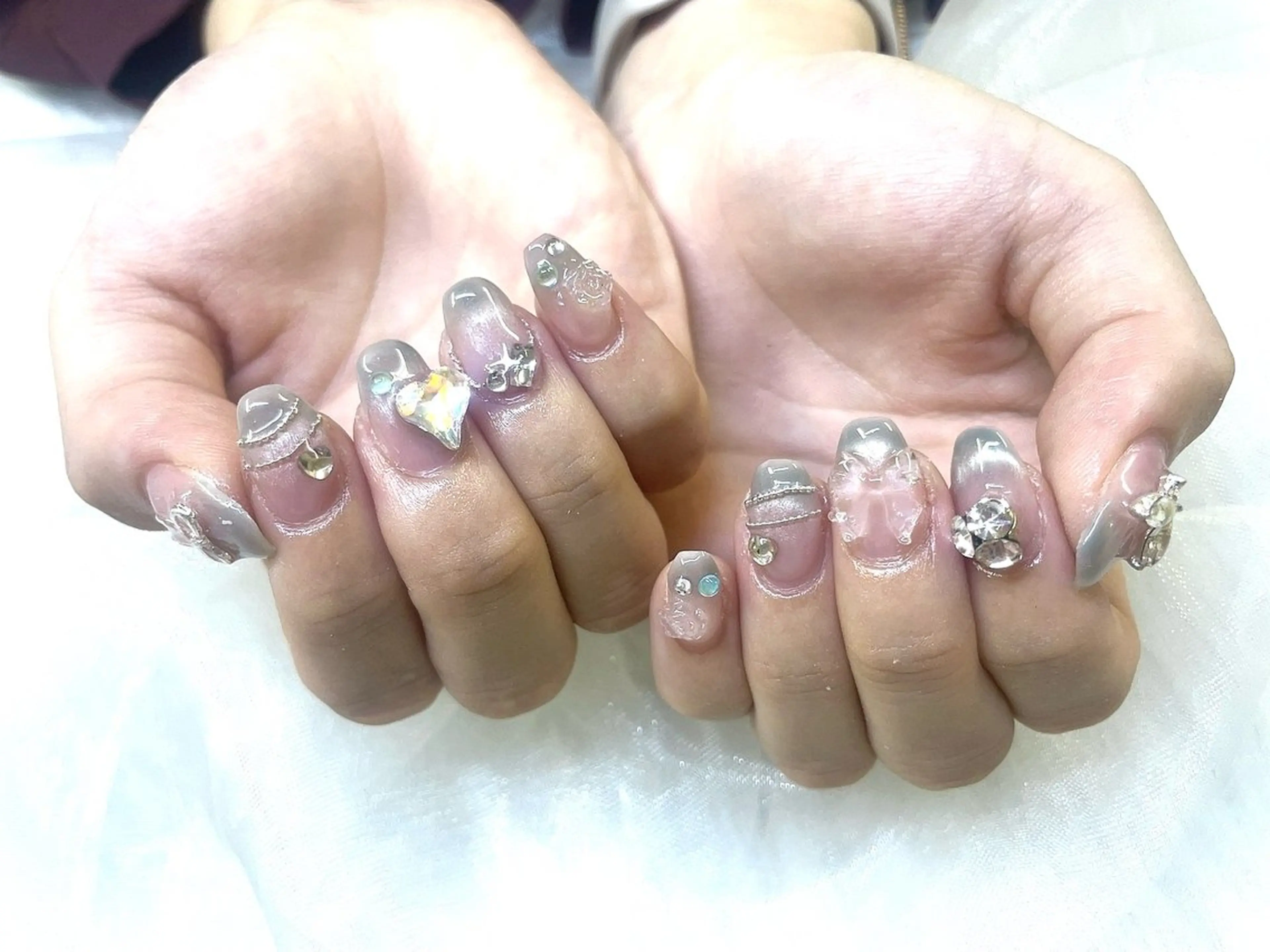 ネイル ハンドネイル queen nailのネイルデザイン