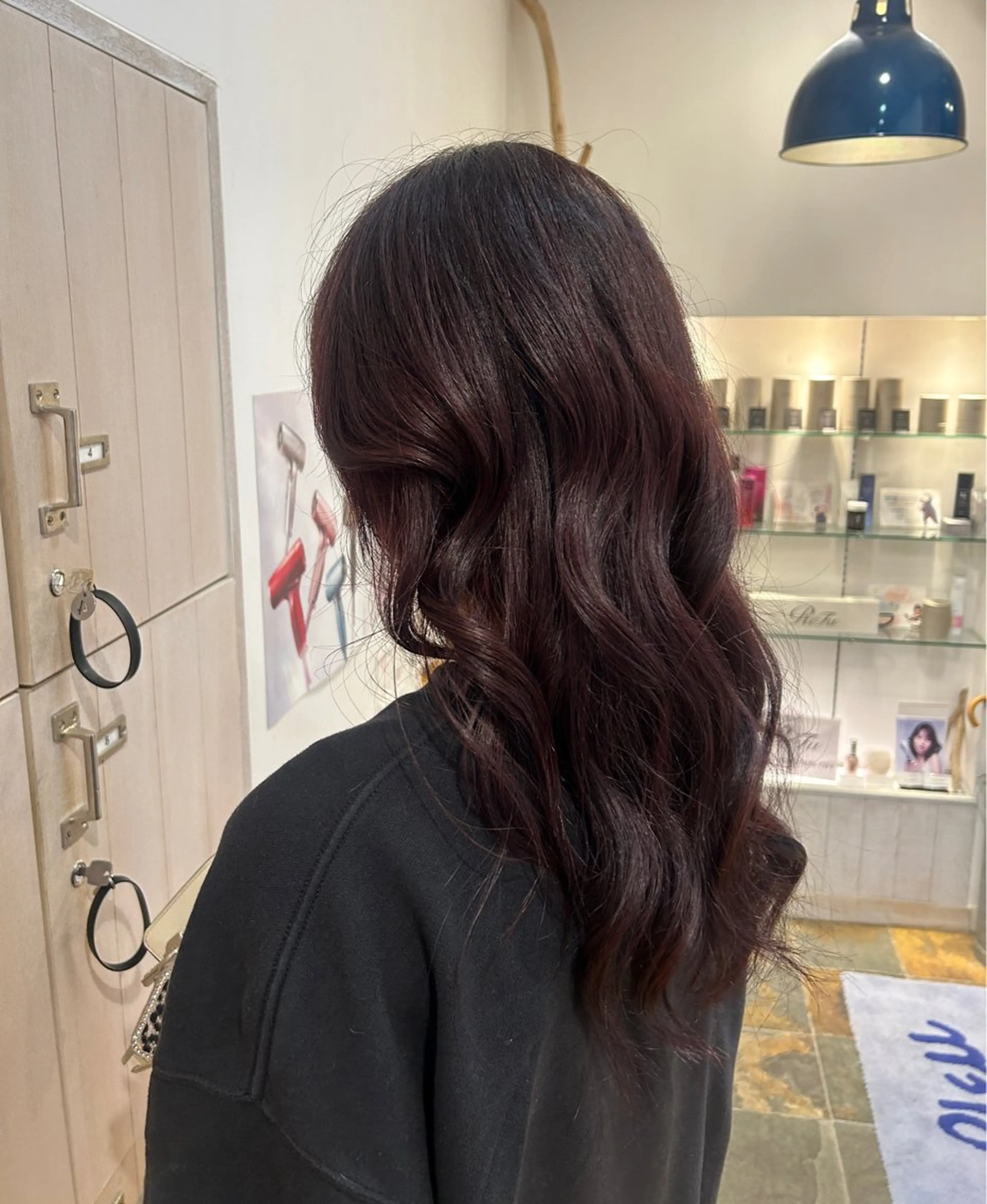 ロング ヘアカラー 太田 絵麻のヘアスタイル