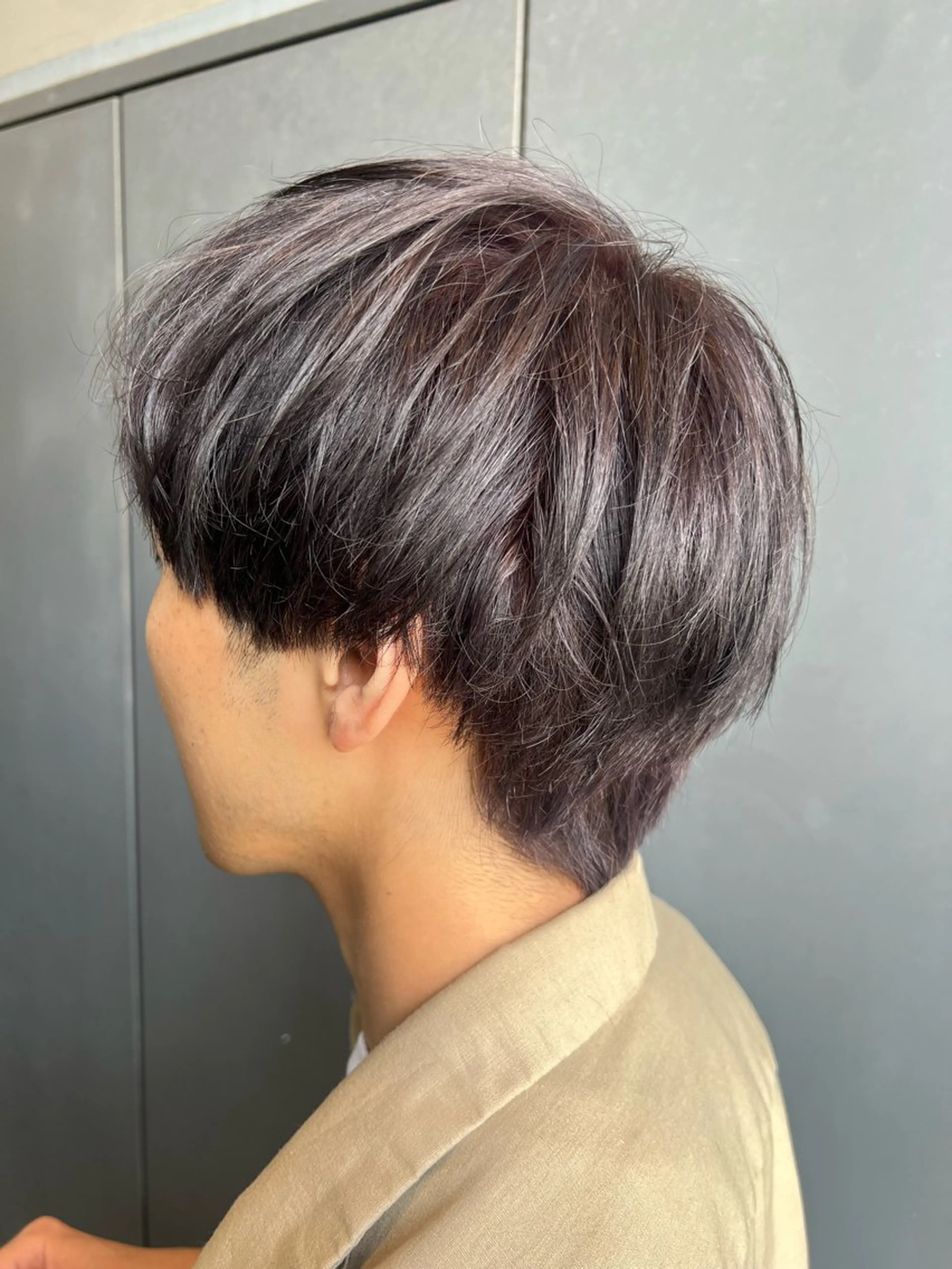 カラー メンズ ダブルカラー寒色系 ボリューム改善ハヤトのヘアスタイル