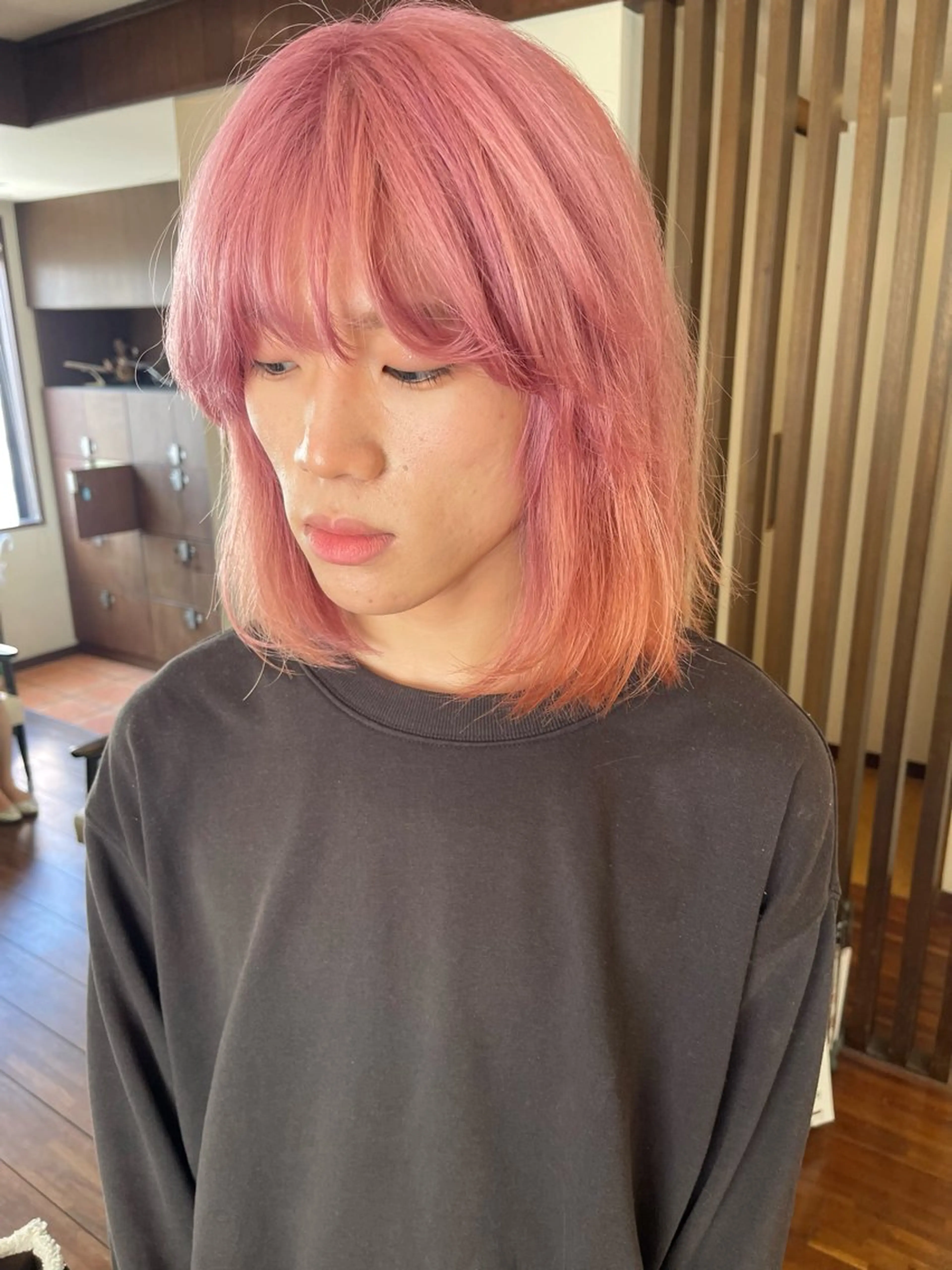 ミディアム カラー ピンクカラー カット ヘアカラー トリートメント 髪質改善カラー ケアブリーチ/タムのヘアスタイル