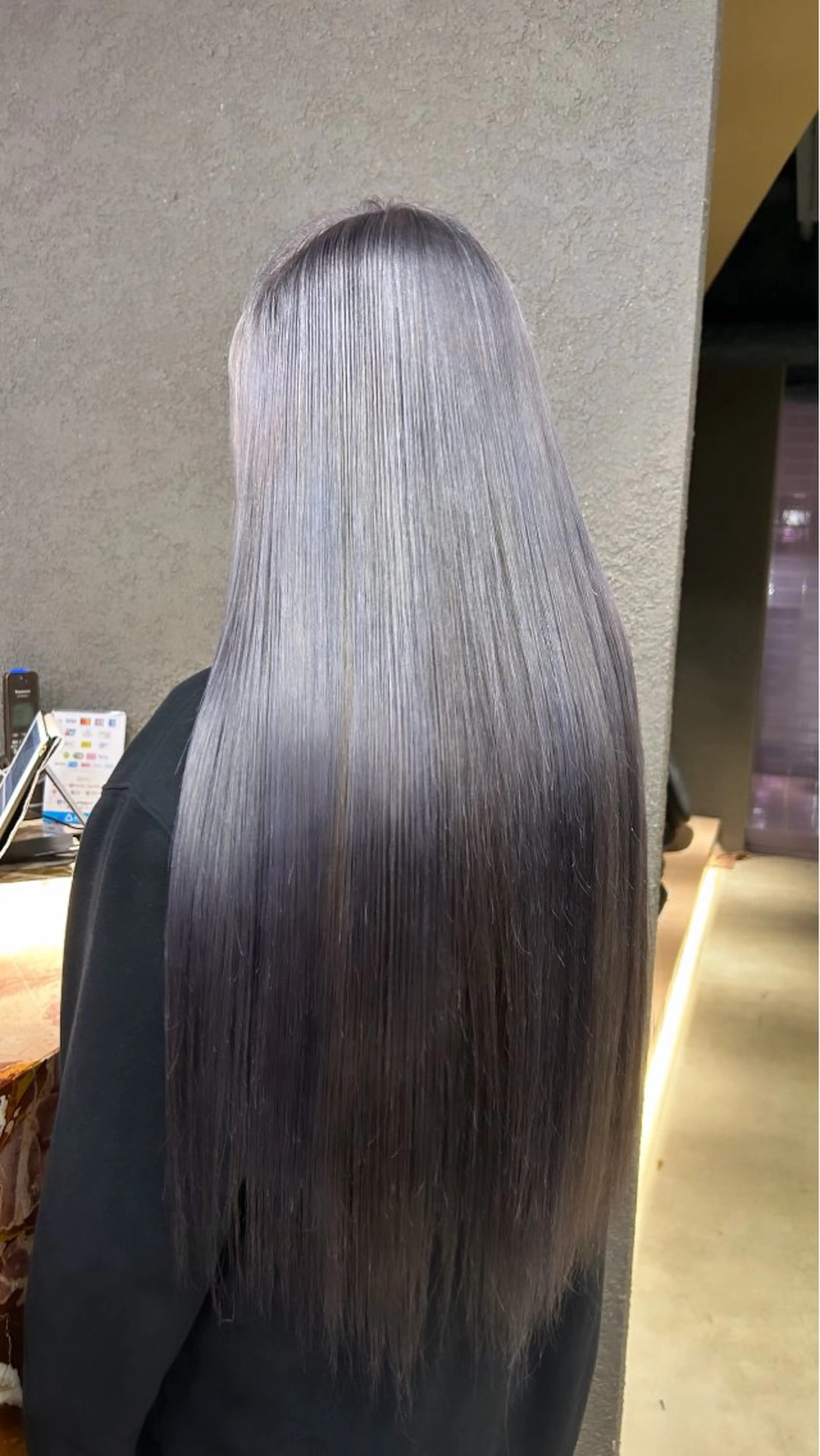 カラー ブリーチ PELE Nagomiのヘアスタイル