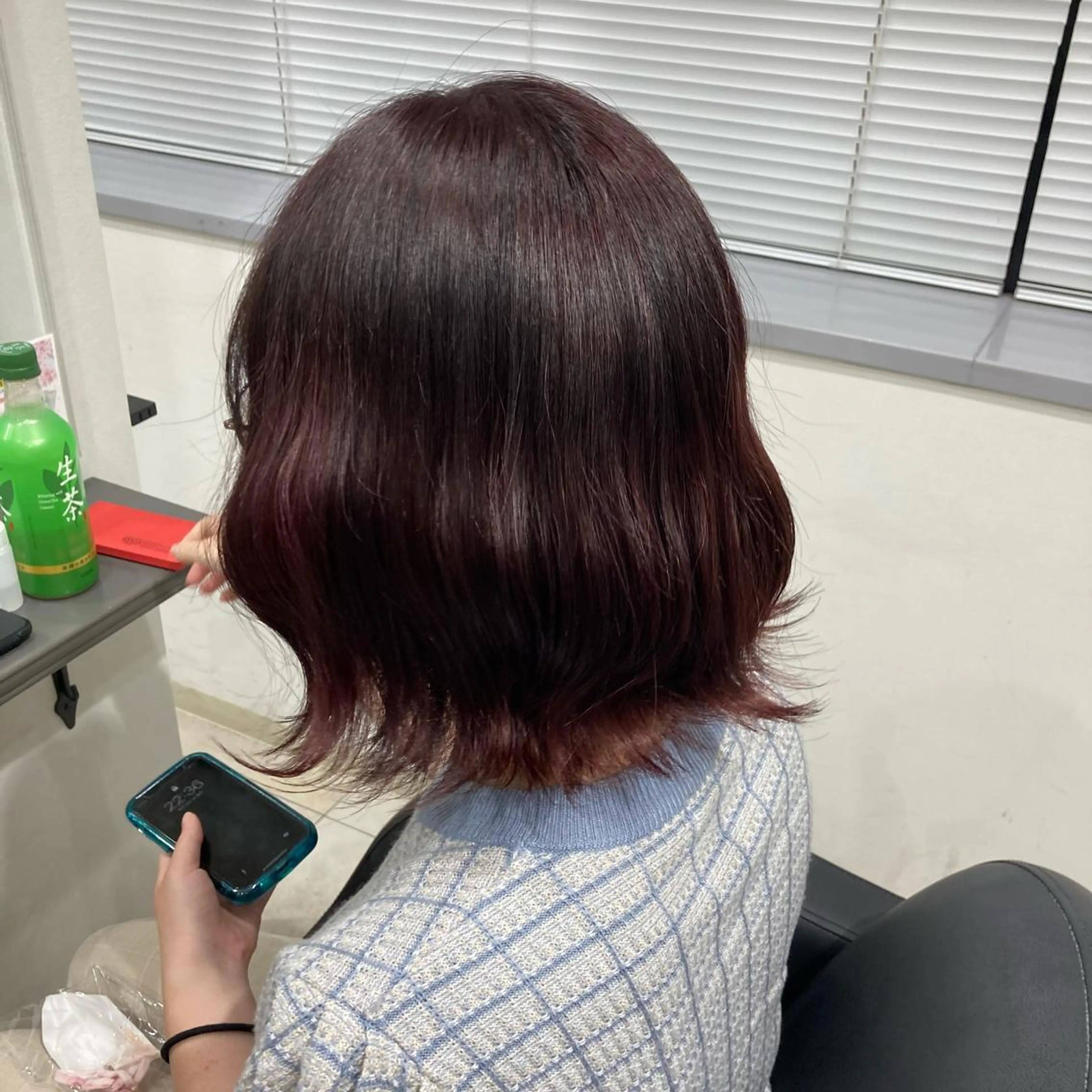ミディアム カラー ブリーチ ブラウンカラー レッドカラー レッドブラウン ヘアカラー トリートメント ピンクカラー🎀 米津 美佑のヘアスタイル