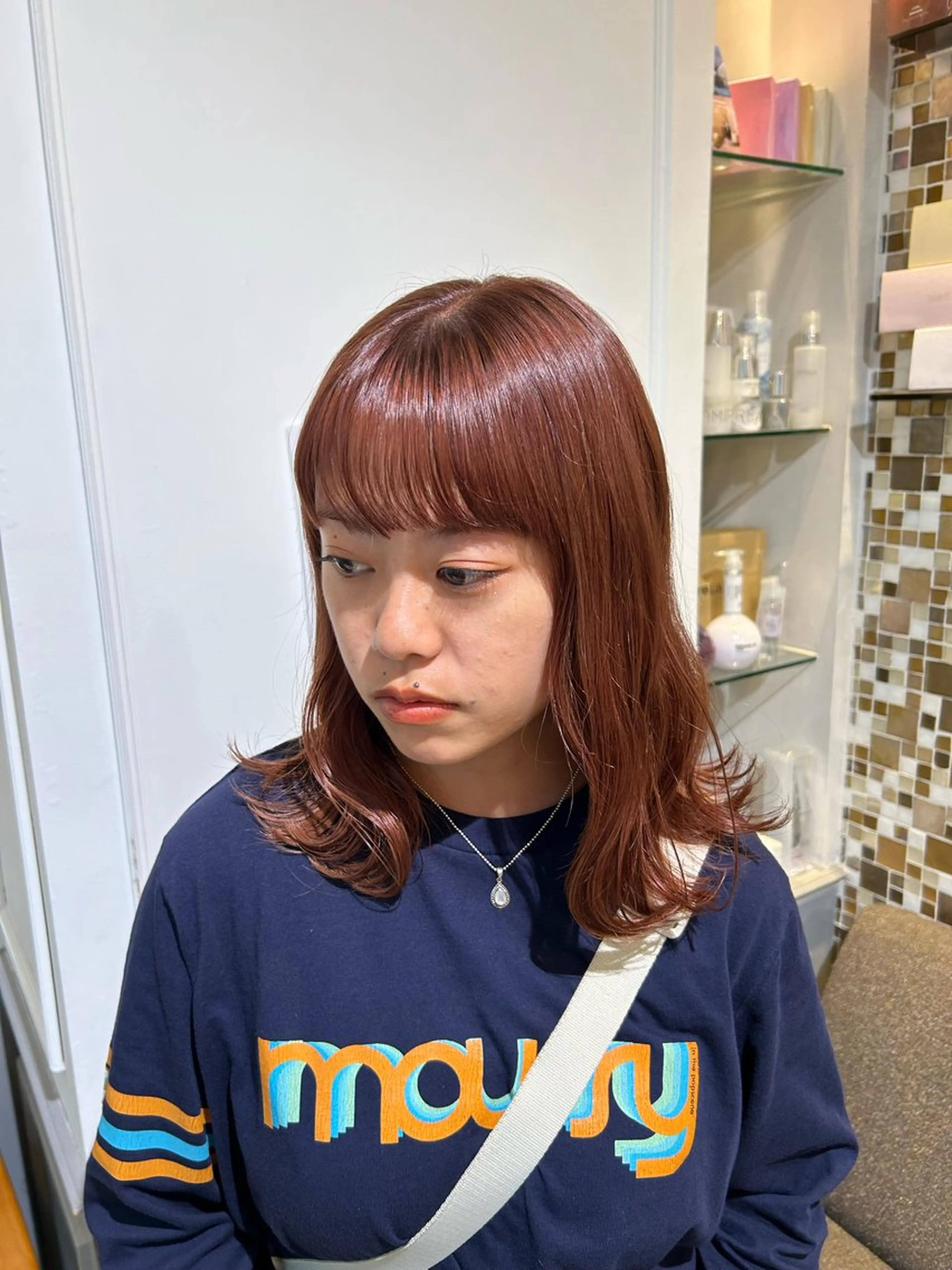 カラー moeka 表参道のヘアスタイル