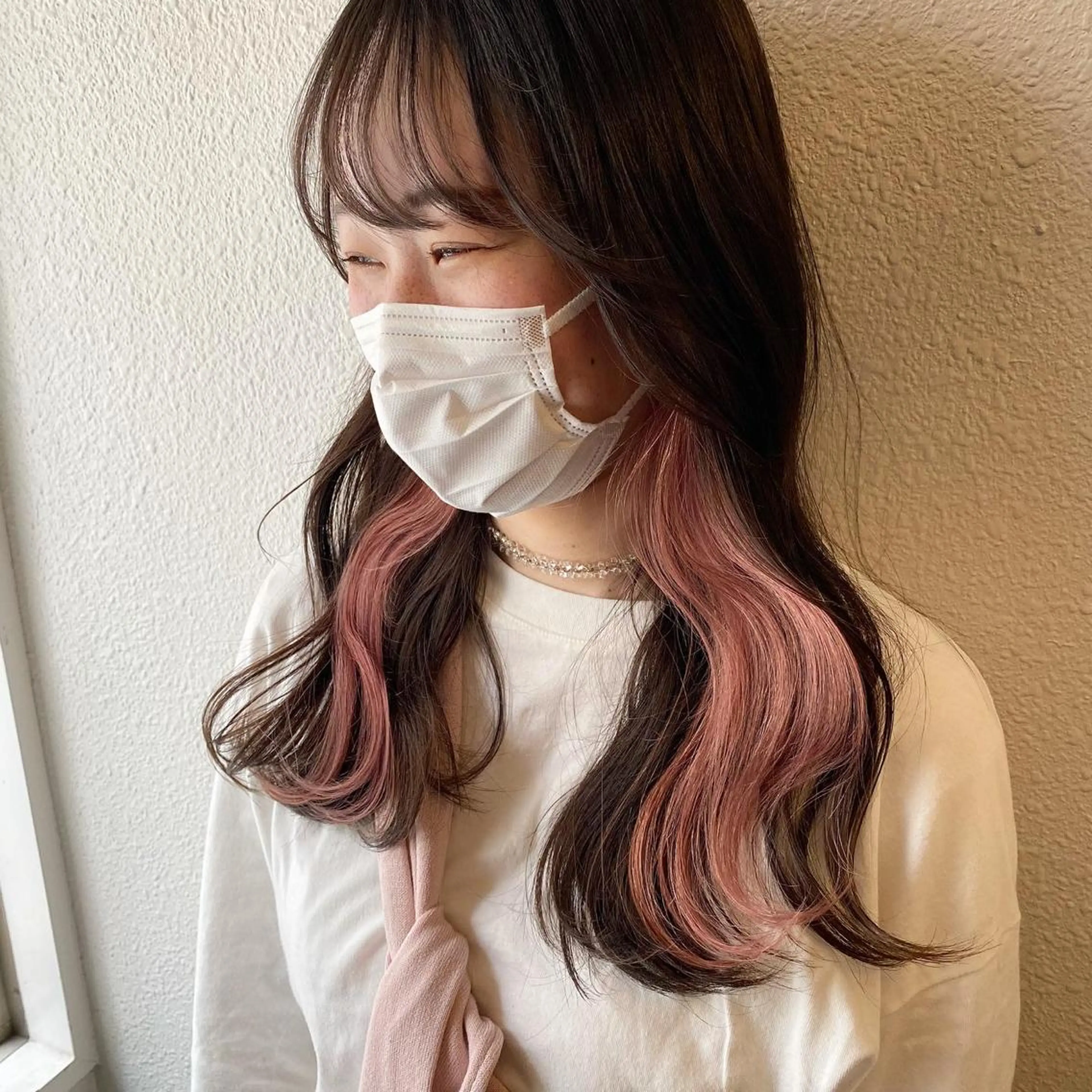 ロング カラー ベージュカラー ピンクカラー ピンクベージュ しゅうさん🍝 麻田秀太郎のヘアスタイル