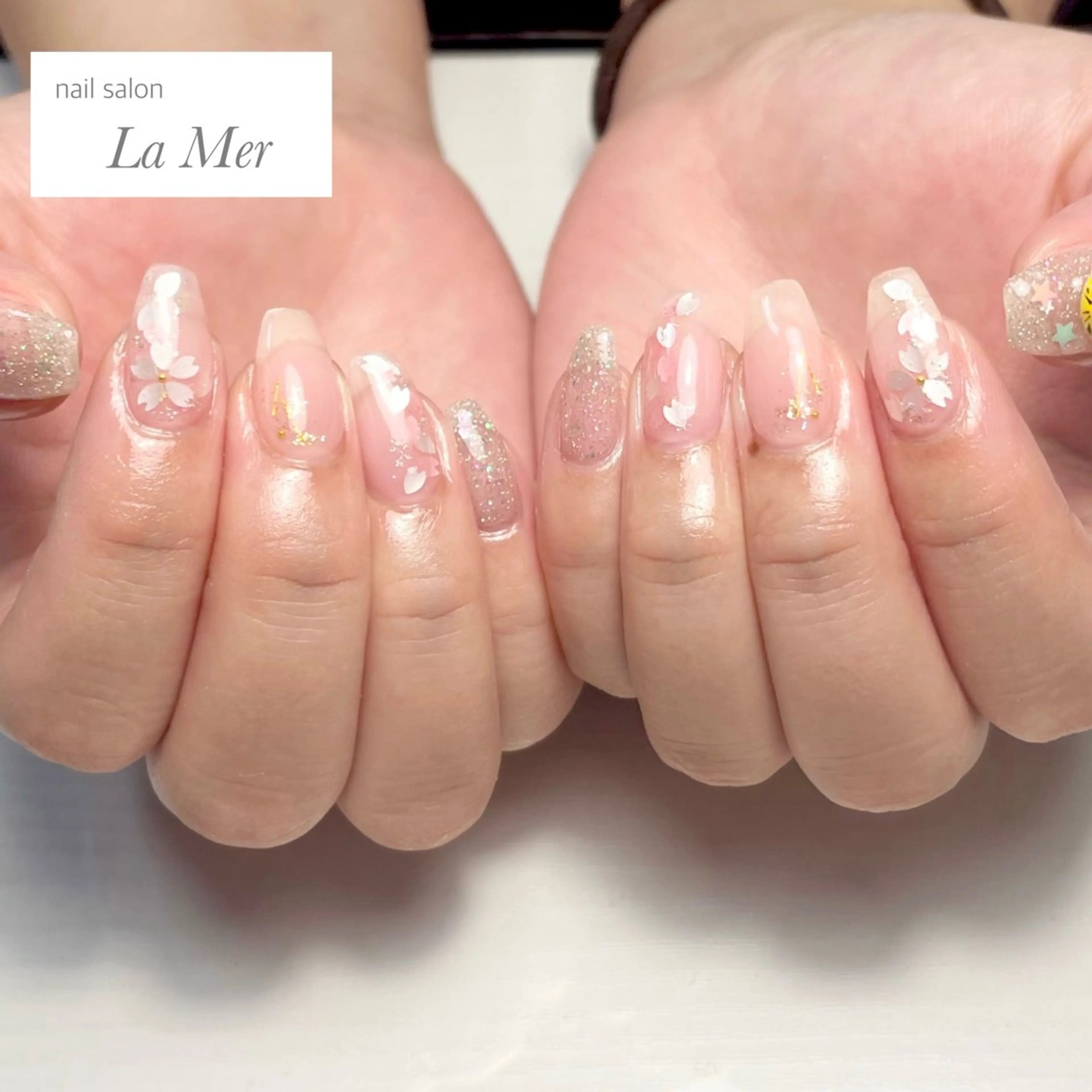 ネイル オーロラネイル 桜ネイル フラワーネイル オフィスネイル ピンク ハンドネイル nailsalon La Merのネイルデザイン
