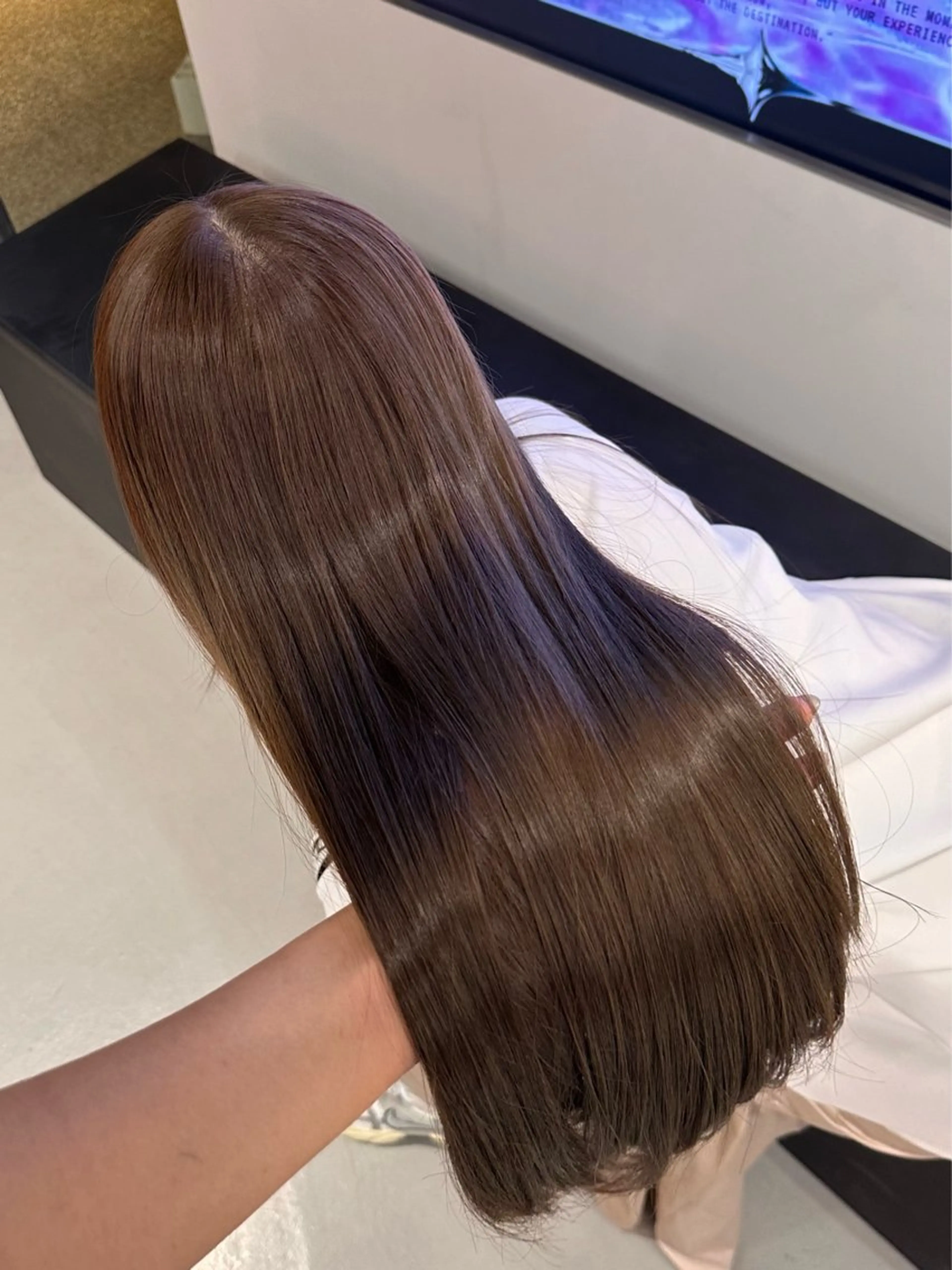 ロング カラー ベージュカラー ブリーチ ブラウンカラー ケアカラー 透明感カラー DEAN 名駅 YUHIのヘアスタイル