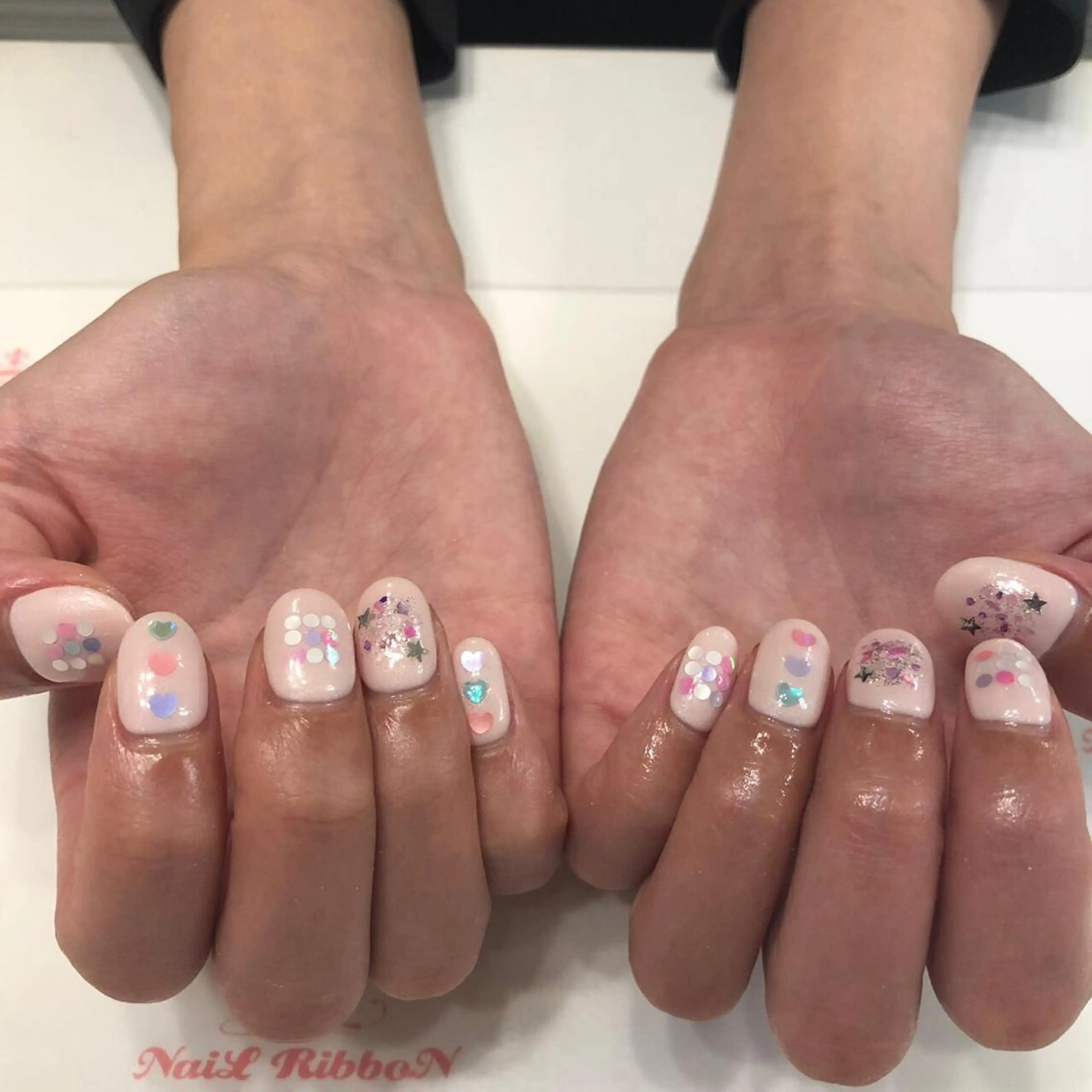 ネイル 春ネイル ネイルリボン 受付スタッフのネイルデザイン