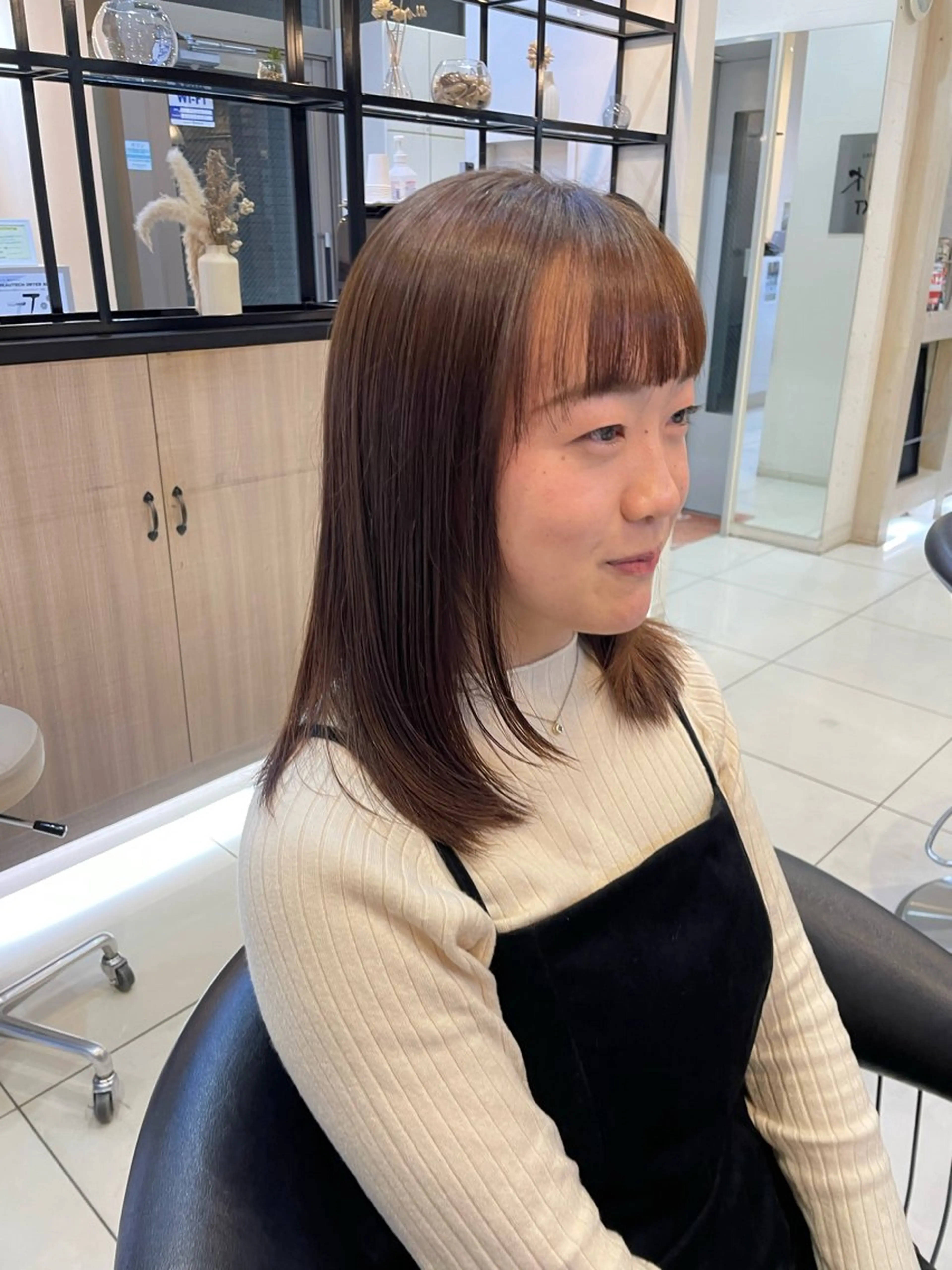 セミロング カット mao♡ベージュ/ 顔周りカットのヘアスタイル