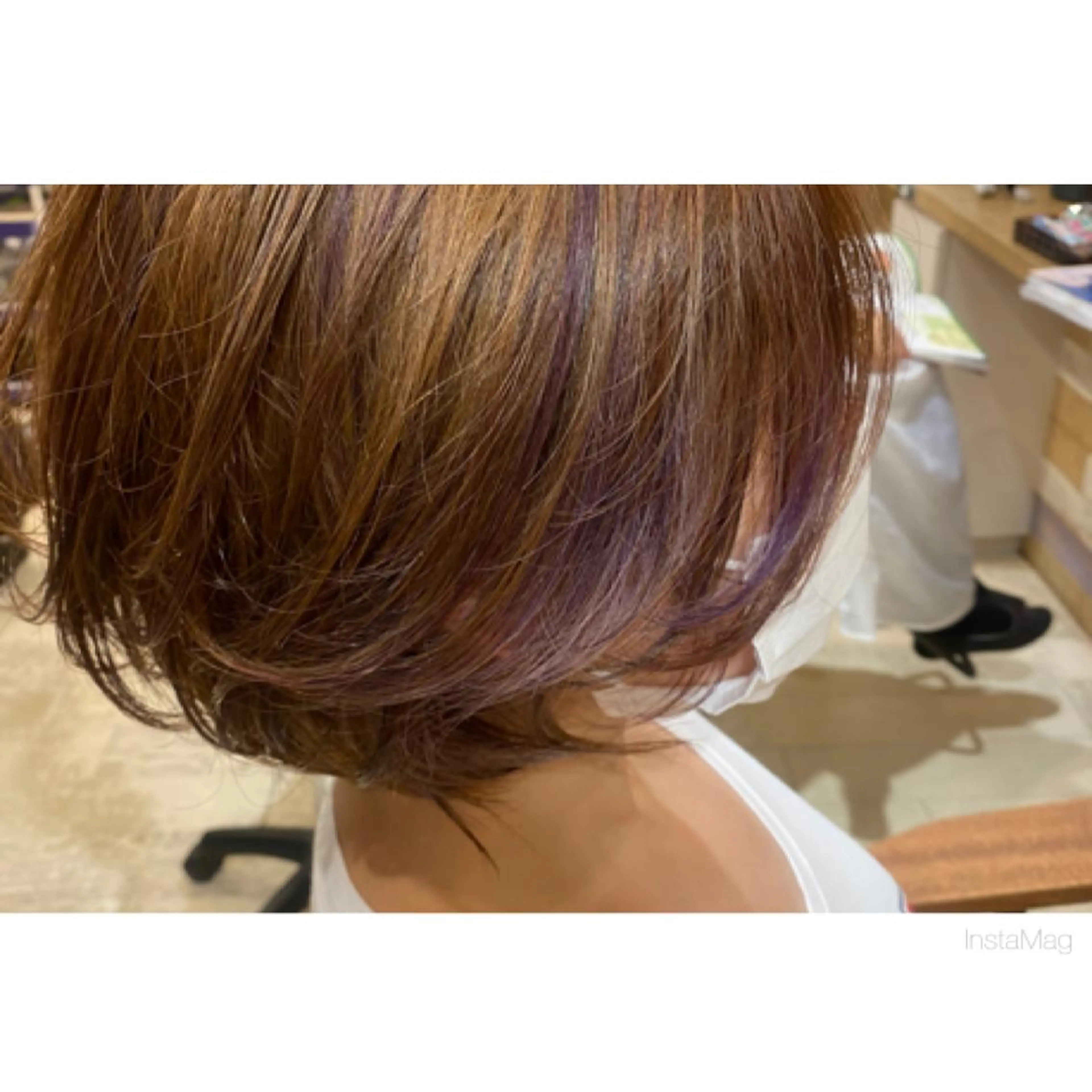ショート カラー ハイライトカラー パープルカラー ハイライト カット ヘアカラー 岩間 香純のヘアスタイル