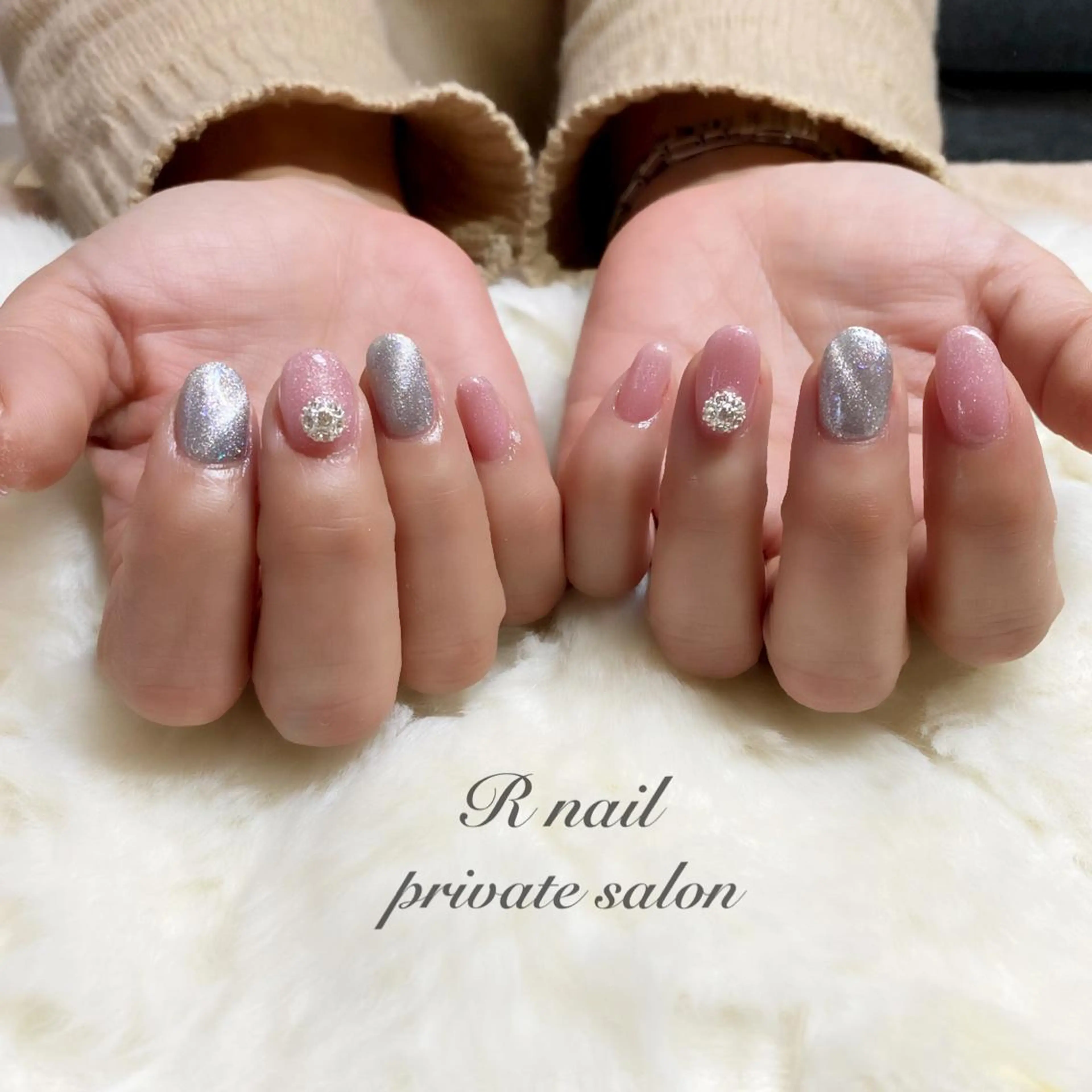 ネイル ラメ(グリッター) マグネットネイル R nailのネイルデザイン