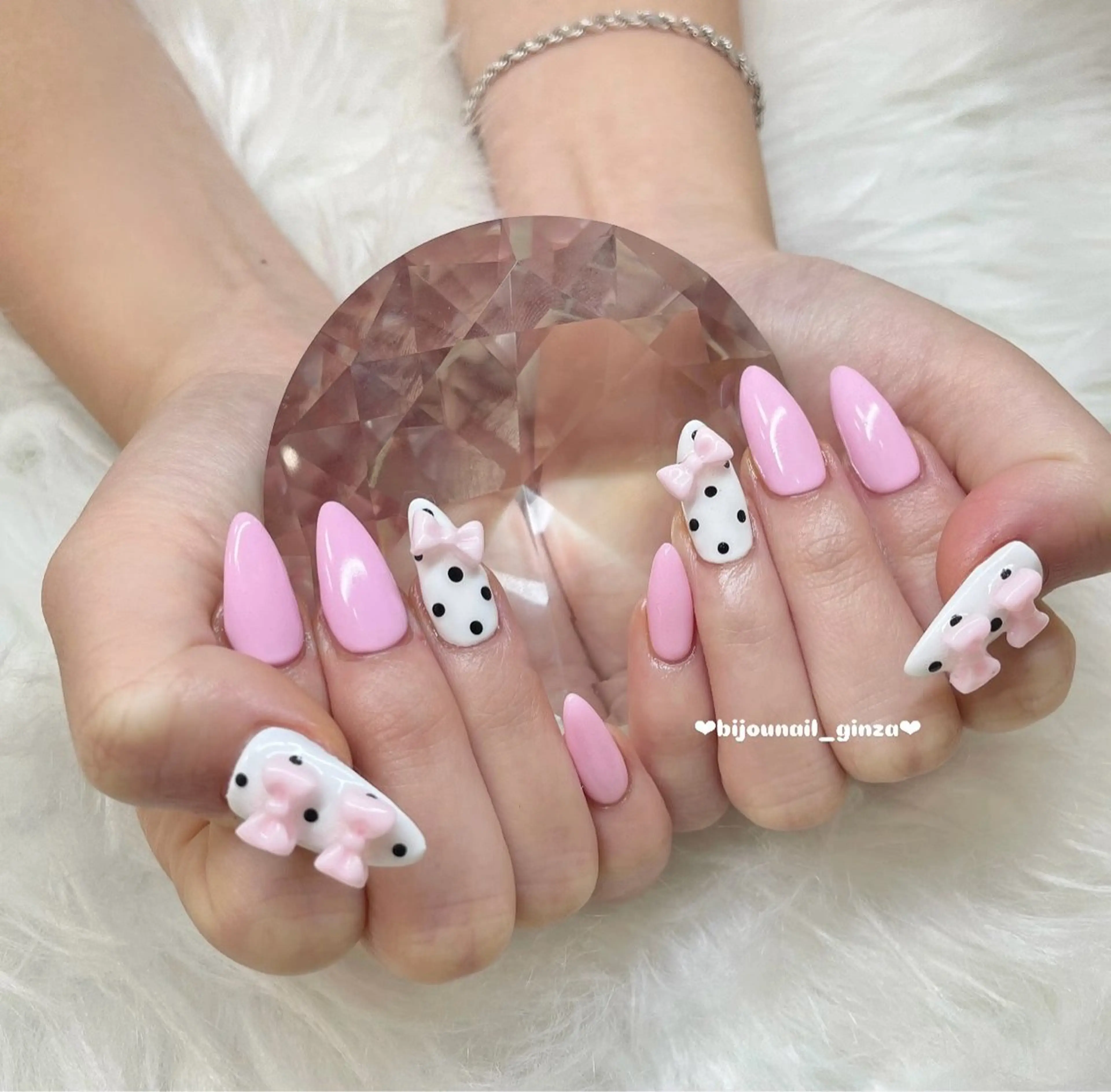 ［Hand］★持込デザイン★4本アートの写真