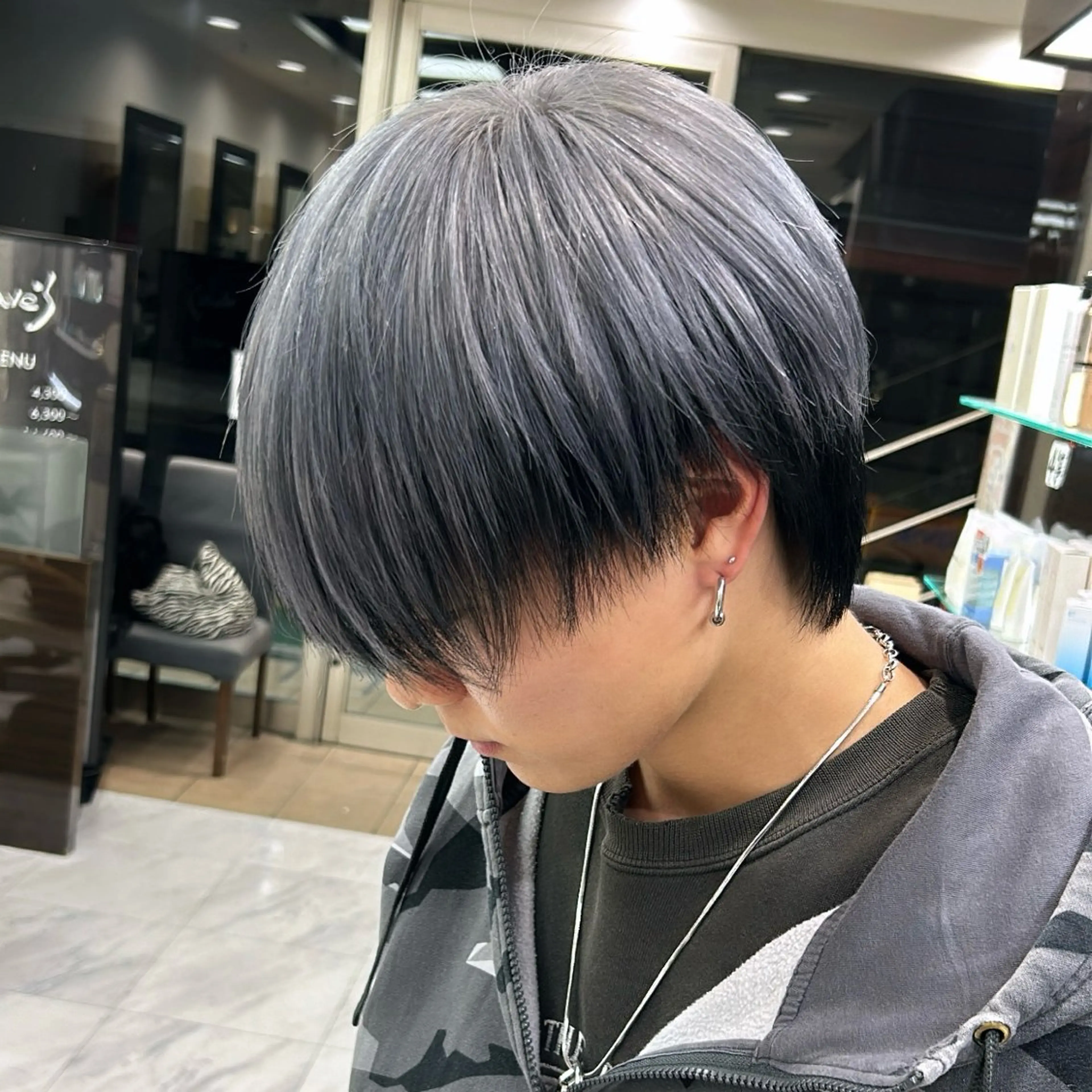 ショート カラー メンズ Re:to By True Creation 大宮所属・🫧💞ハイトーン 瀧田 菜々花🦄🫧のヘアスタイル