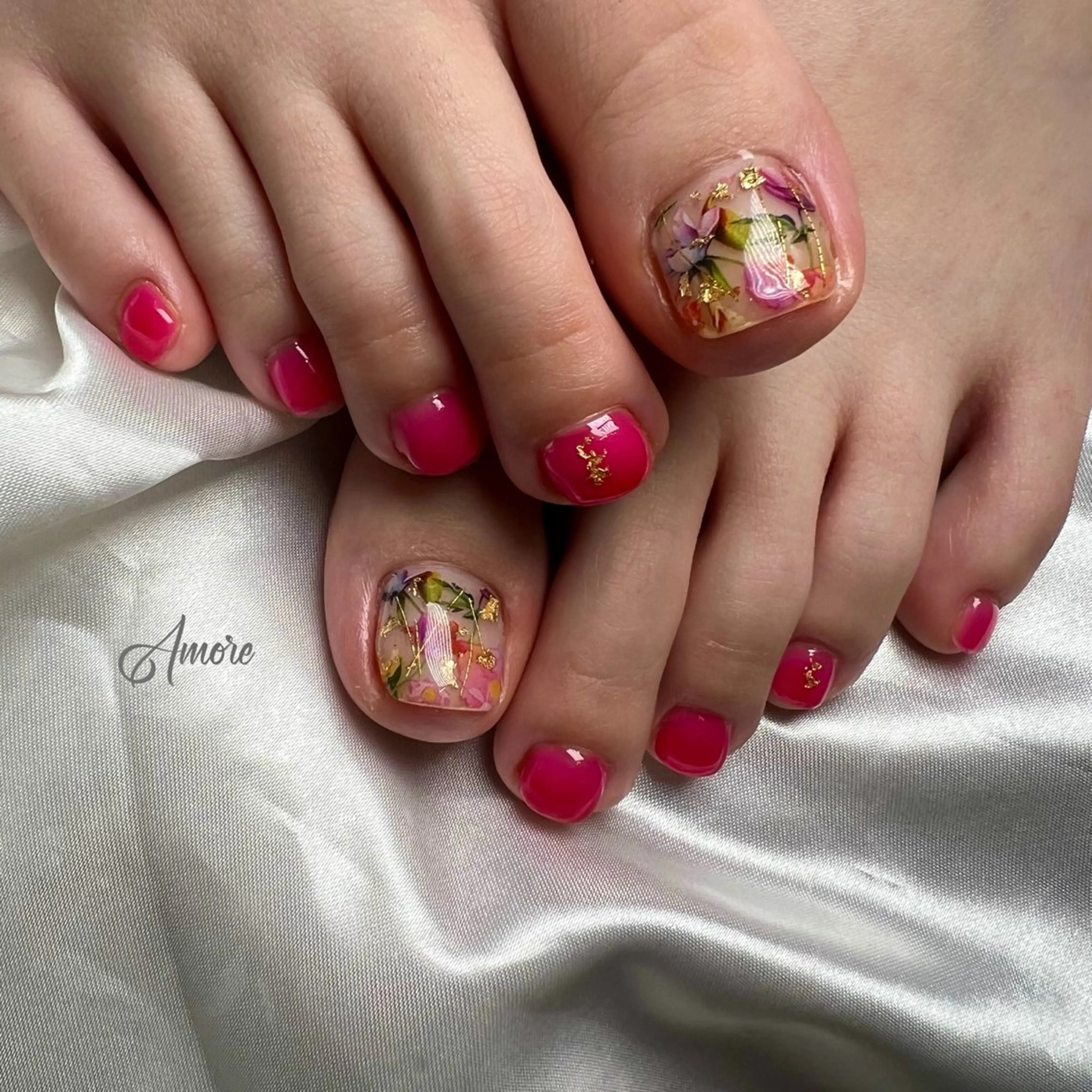 ネイル ジェルネイル キラキラネイル 韓国ネイル マグネットネイル パラジェル フットネイル You kyehwaのネイルデザイン