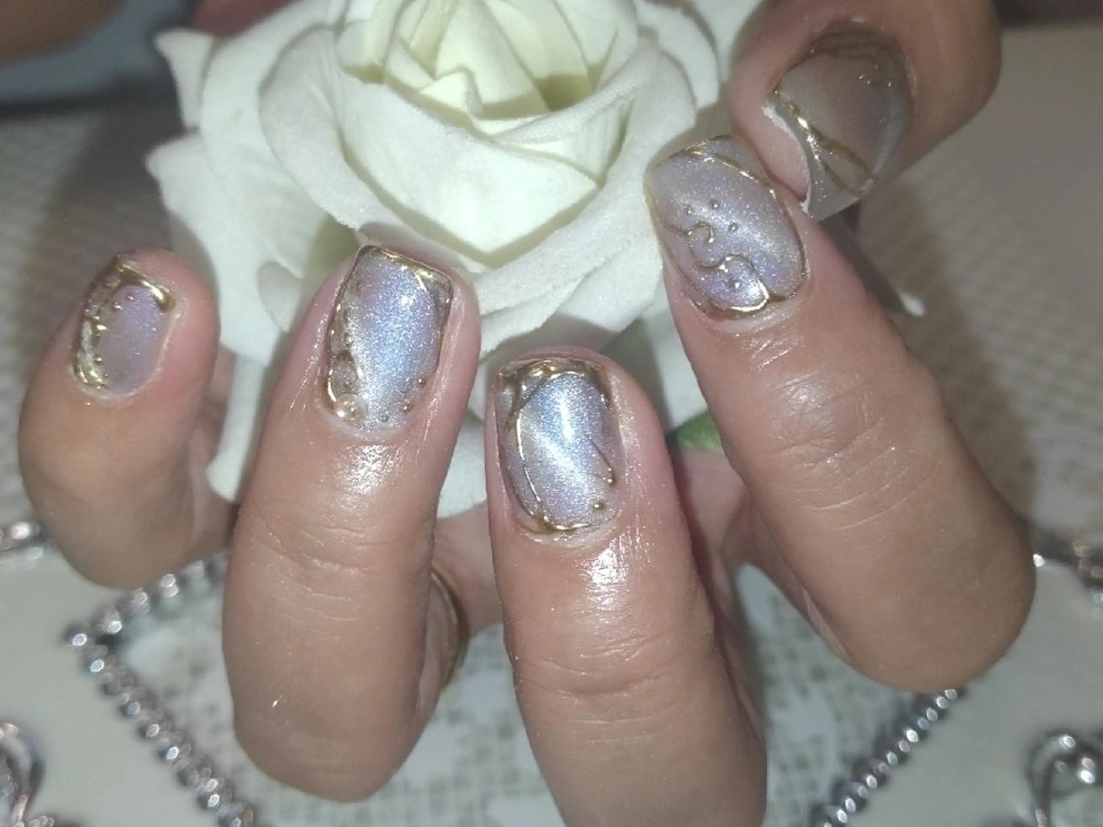 ネイル エステとネイル ローズコンフォートのネイルデザイン