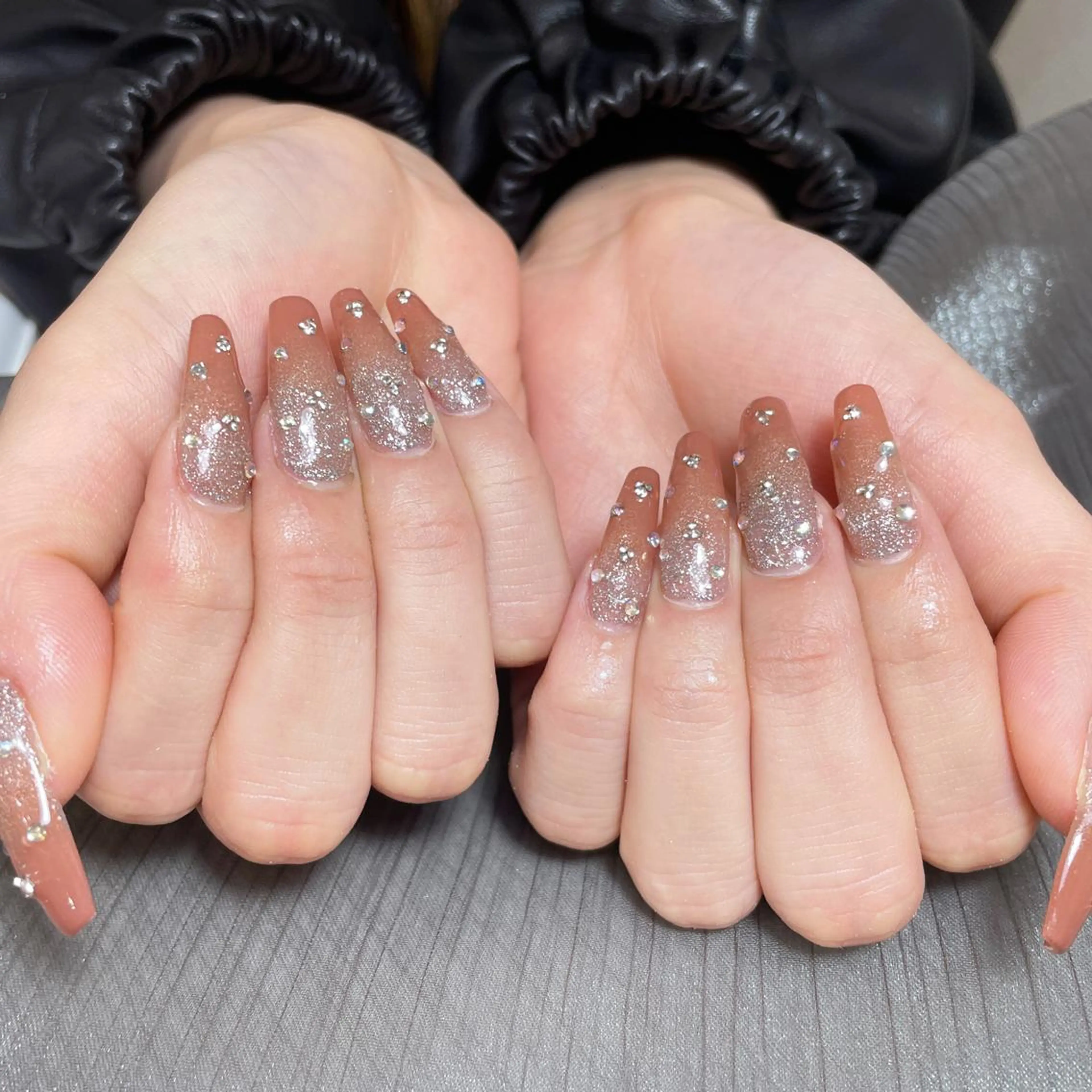 ネイル アートネイル オーロラネイル フラッシュネイル ガーリー キラキラネイル ハンドネイル DIAMOND NailStudioのネイルデザイン