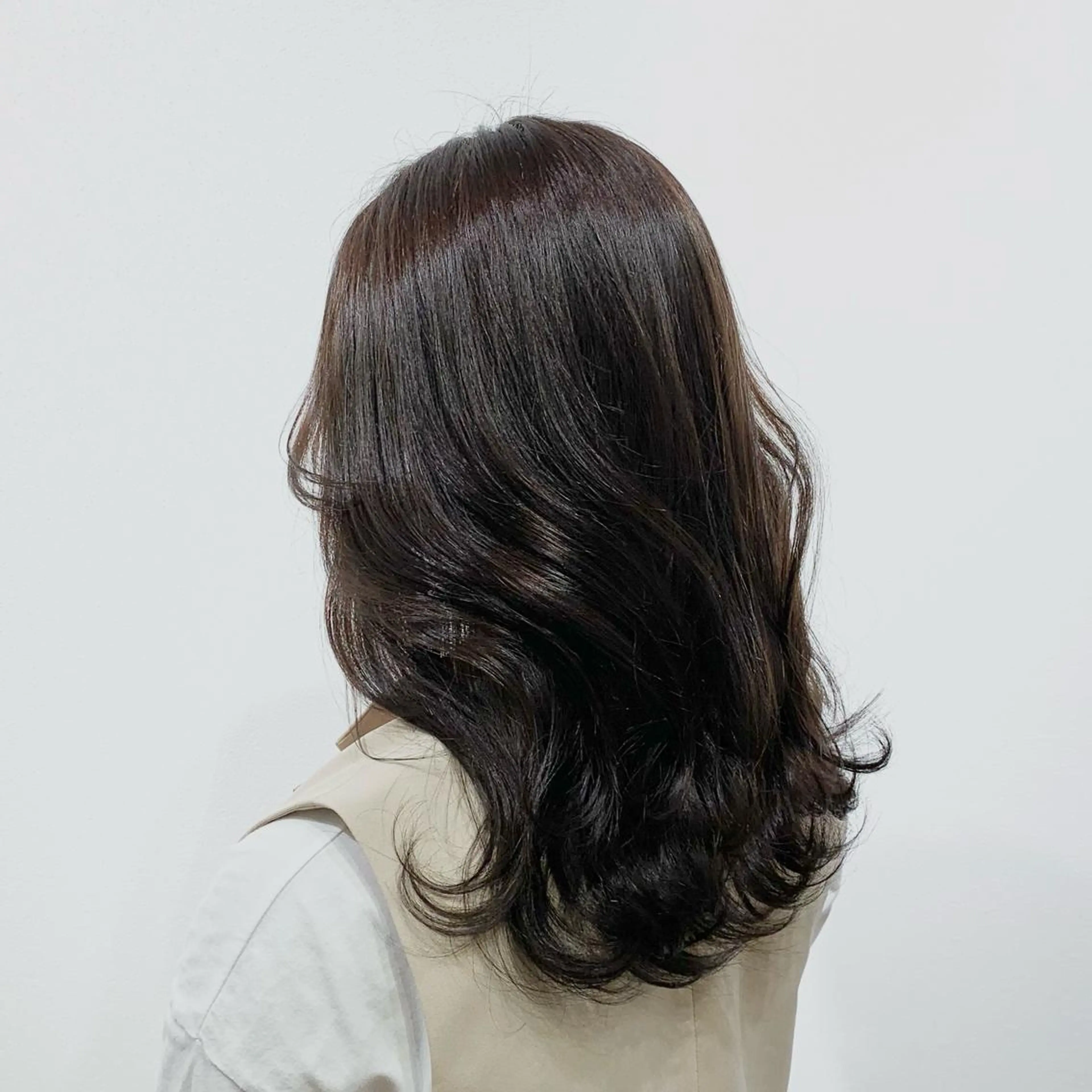 セミロング カラー ヘアアレンジ キヨミ 韓国レイヤーカットのヘアスタイル