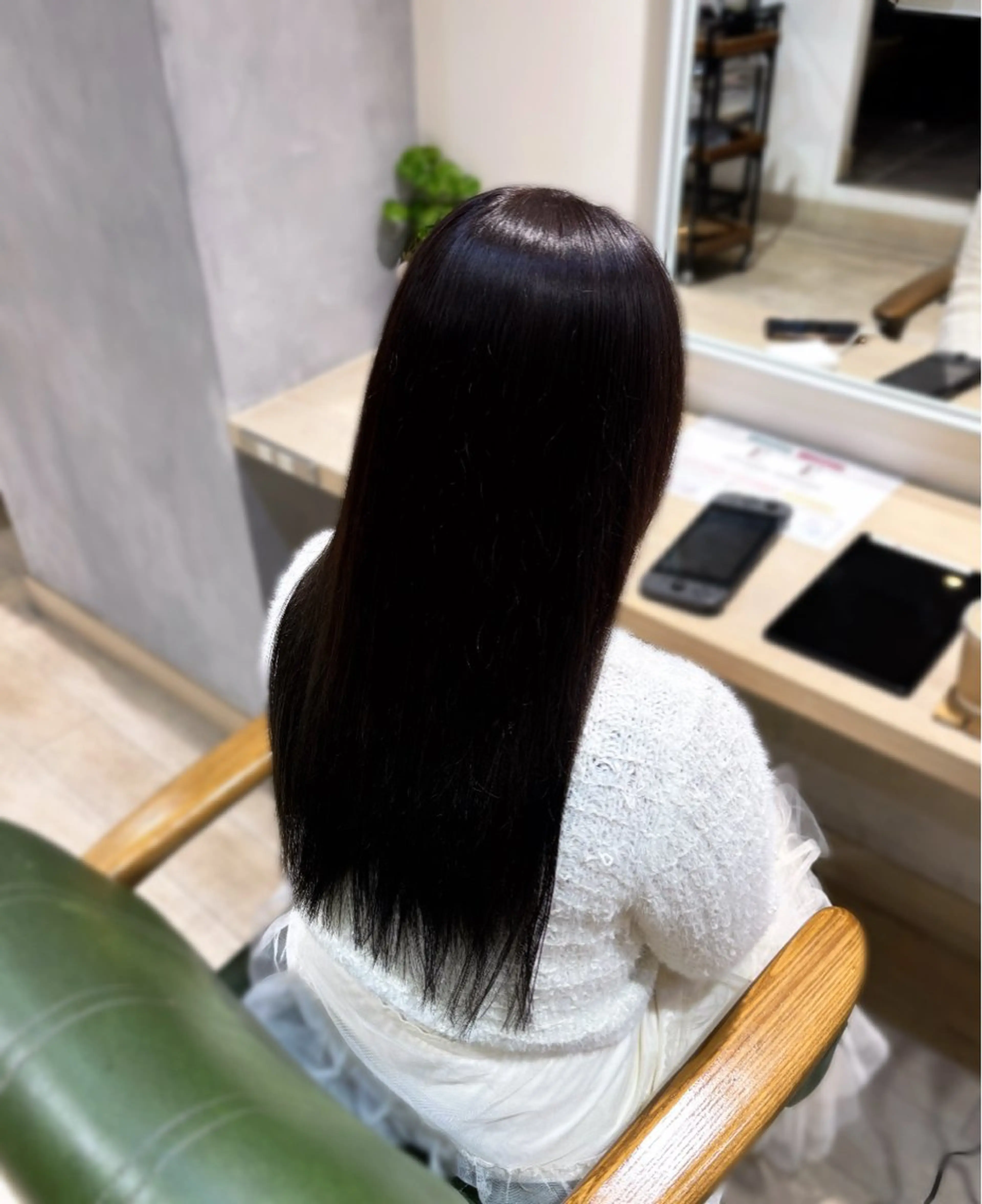 カラー ヘアカラー ROCCO saraのヘアスタイル