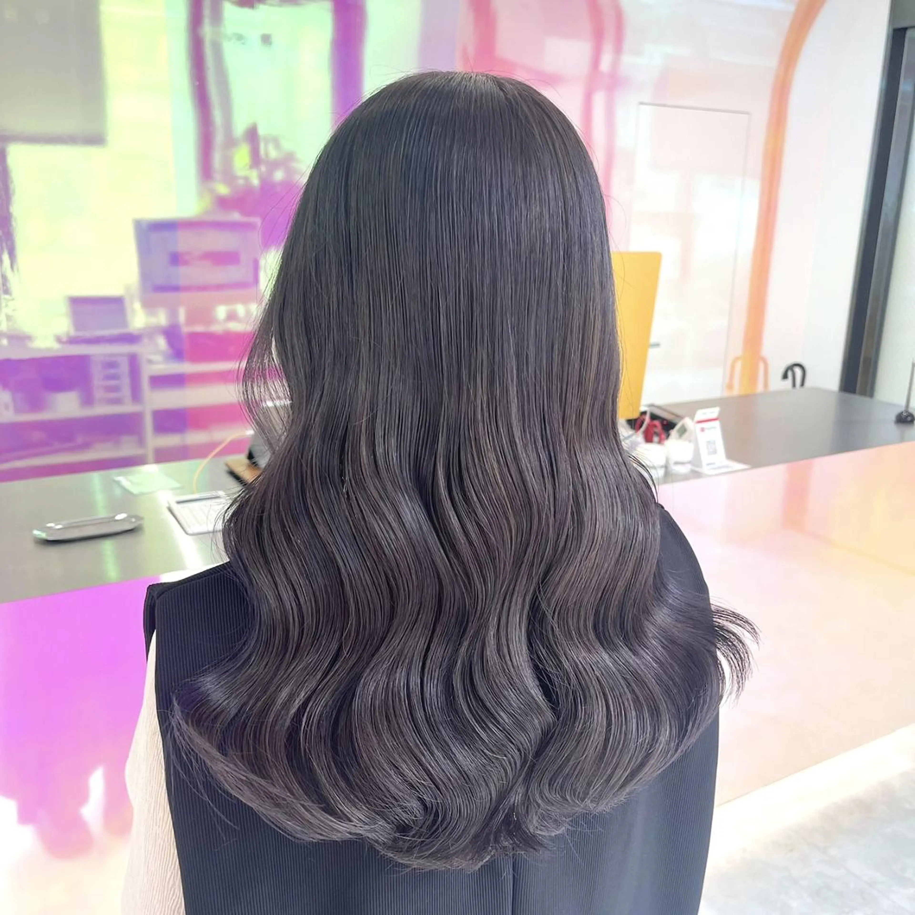 カラー ロング ヘアカラー トリートメント ヘアセット 🦋透明感グレージュ /韓国レイヤー🦋のヘアスタイル