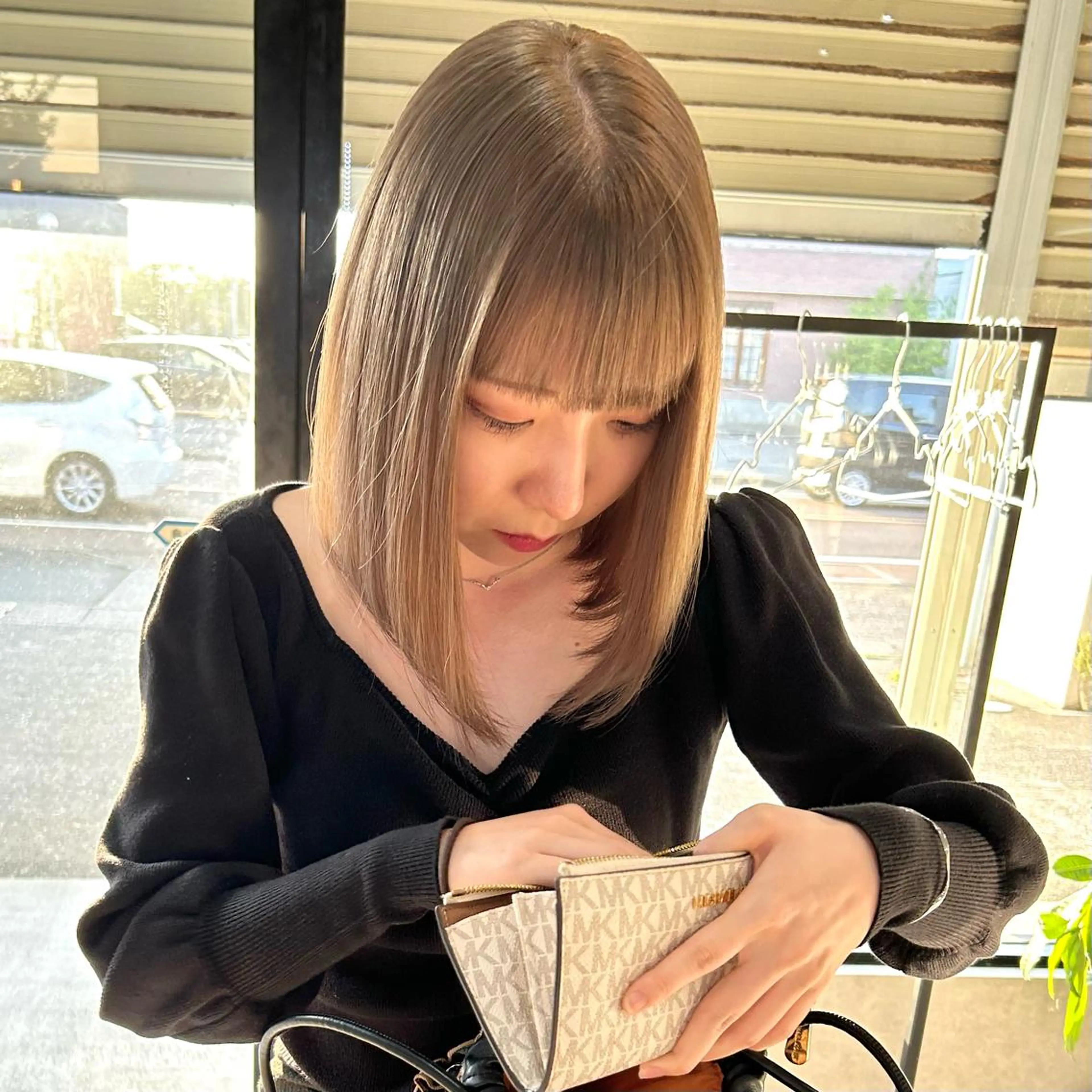 ミディアム カラー カット ヘアカラー トリートメント mood tatemachiのヘアスタイル